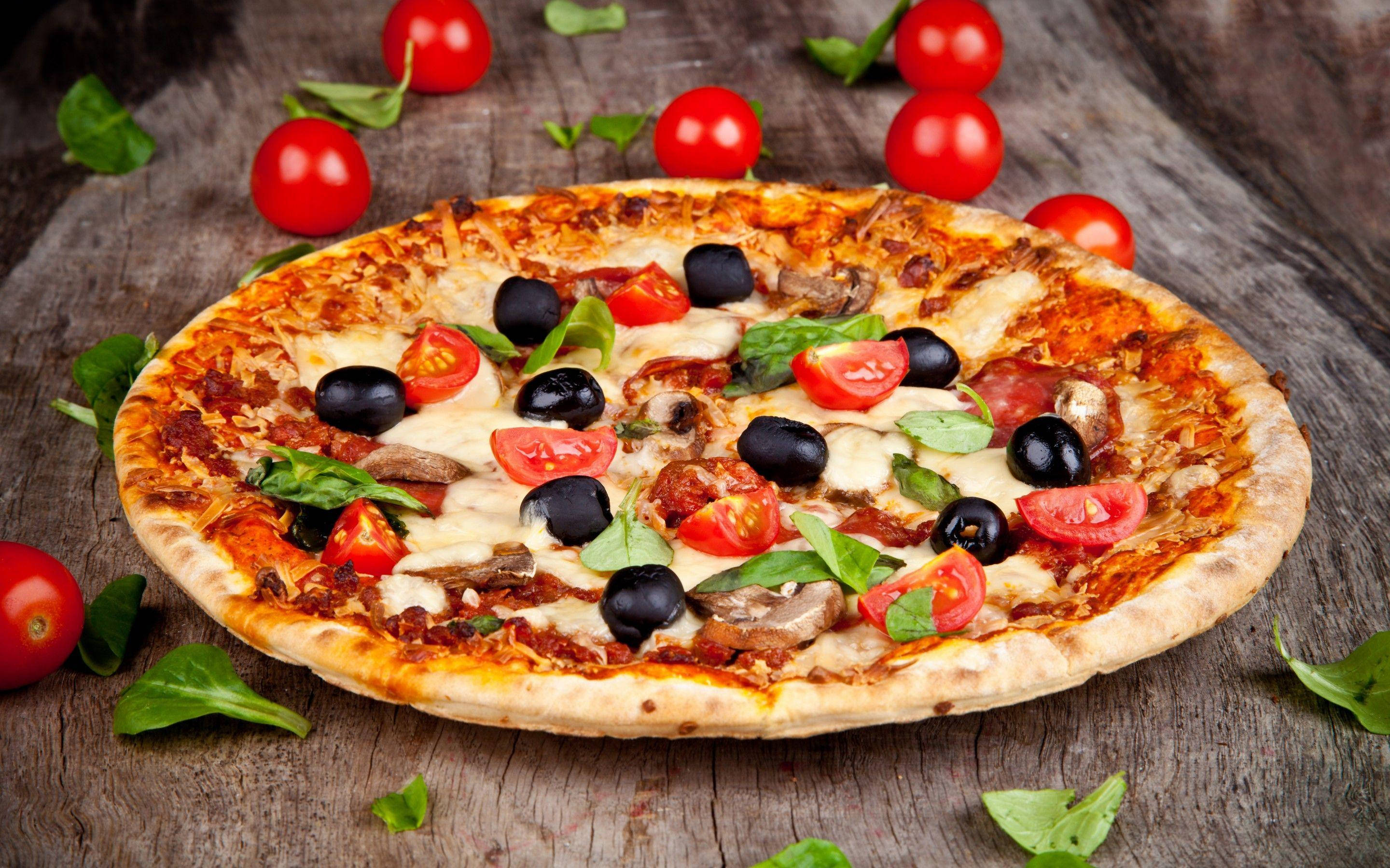 Pizza Hut, freshly baked pizza, olives, 2K Desktop Wallpaper