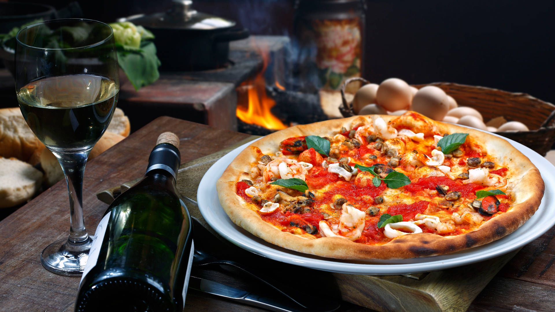 Pizza Hut, seafood pizza, basil, Full HD Desktop Wallpaper