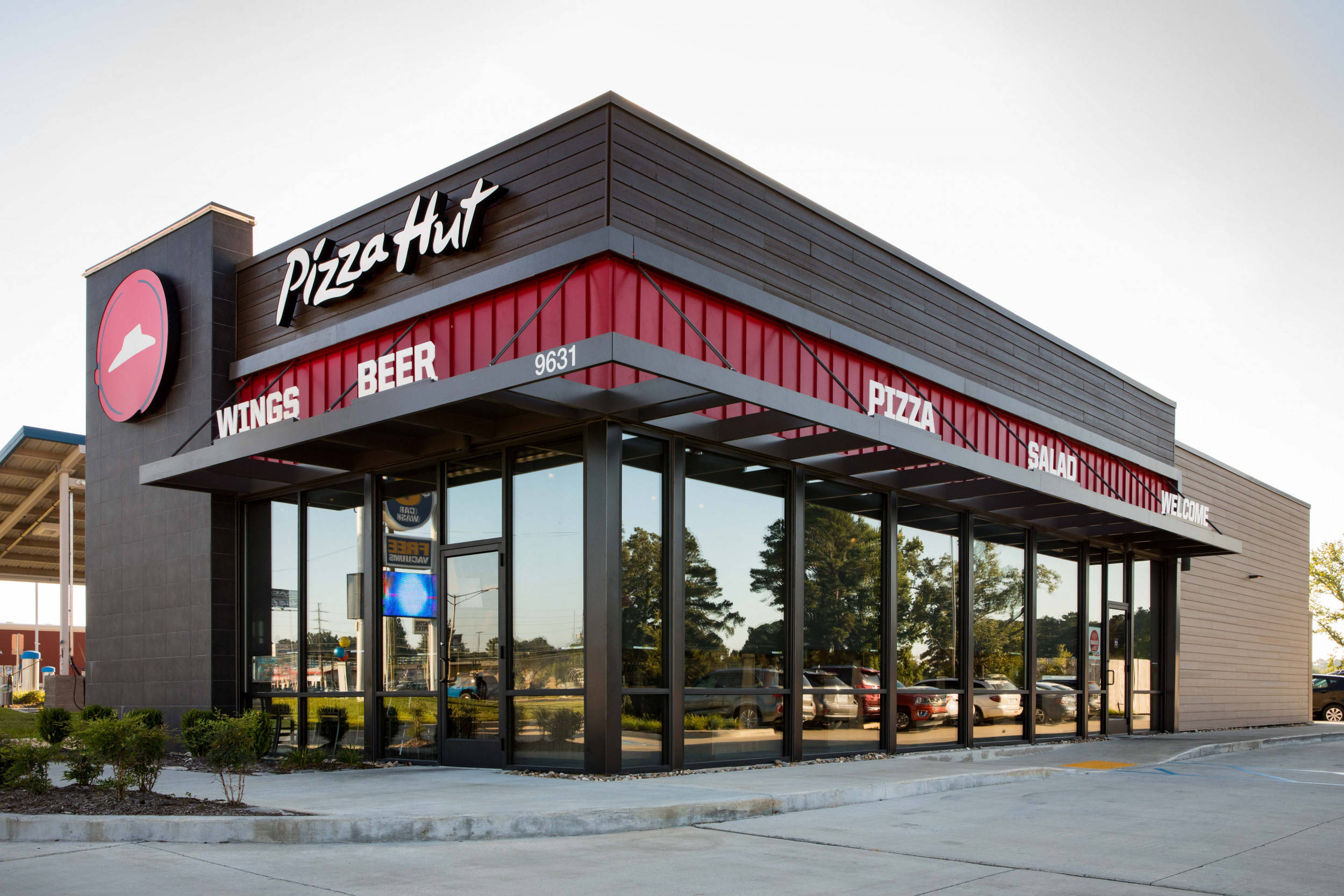Pizza Hut, red and black exterior, large glass windows, Full HD Desktop Wallpaper