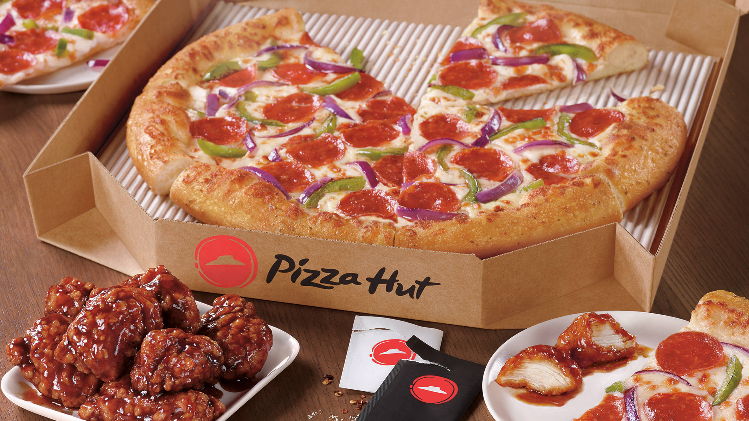 Pizza Hut, pepperoni pizza, green peppers, Full HD Desktop Wallpaper
