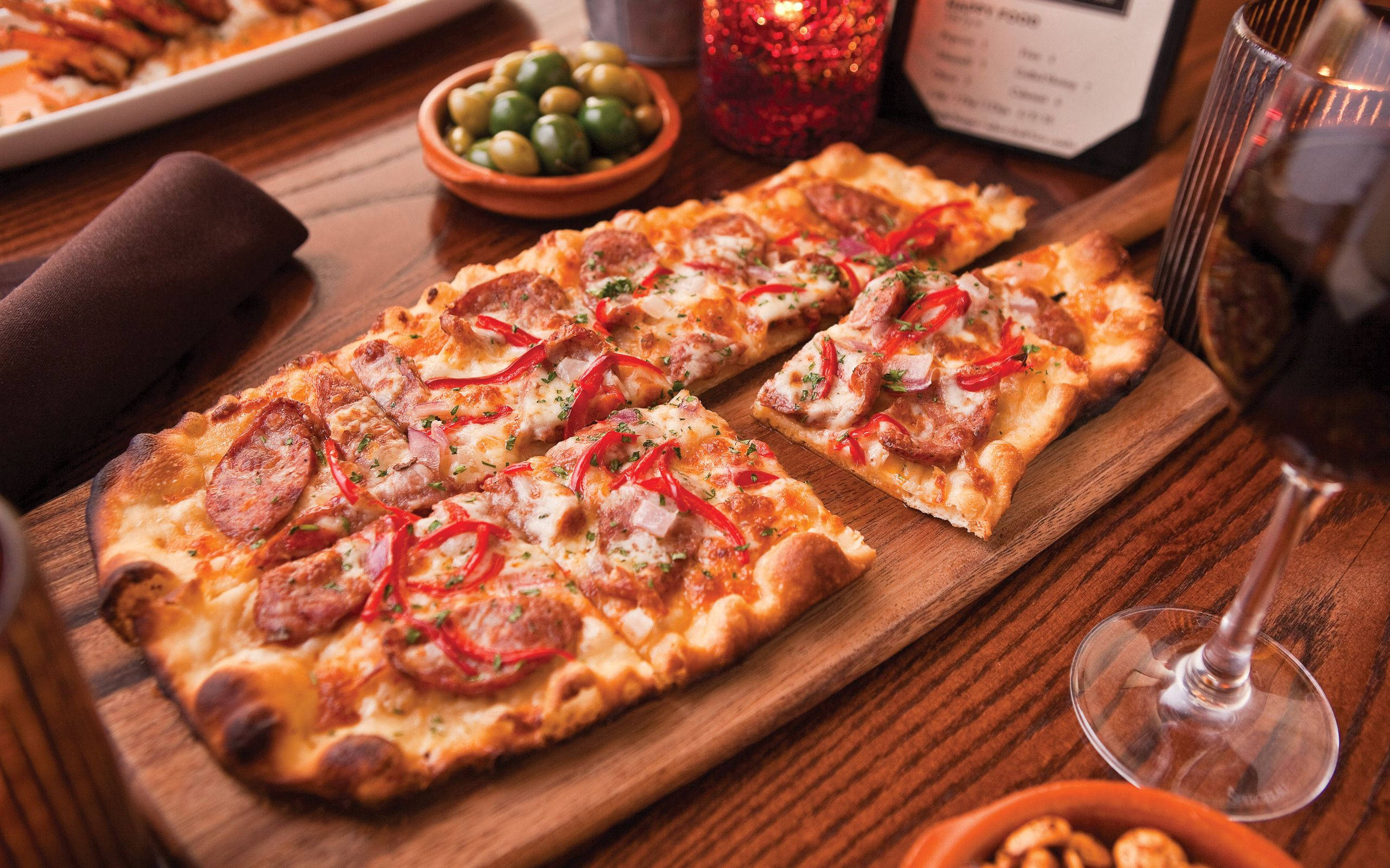 pizza, pepperoni, red peppers, 2K Desktop Wallpaper