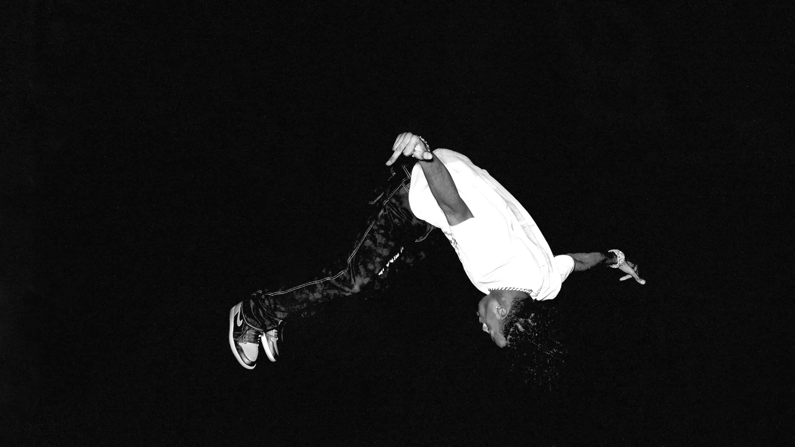 Playboi Carti, black and white, breakdancer, 2K Desktop Wallpaper