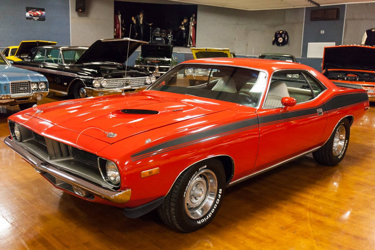 Red Vintage Plymouth Barracuda, Plymouth Barracuda, vibrant red, SD Desktop Wallpaper