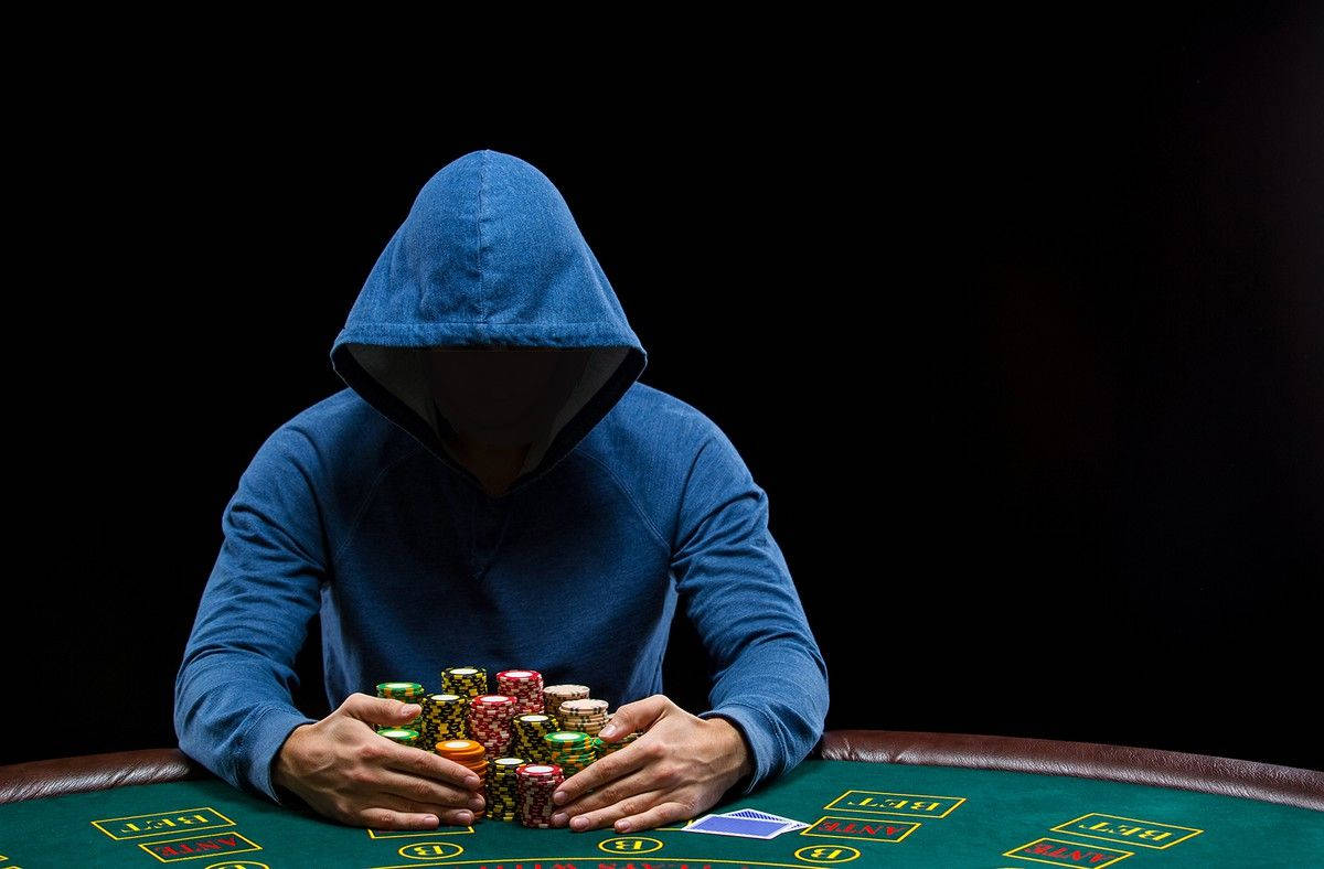 Player Blue Hoodie, poker baccarat table, casino table, SD Desktop Wallpaper