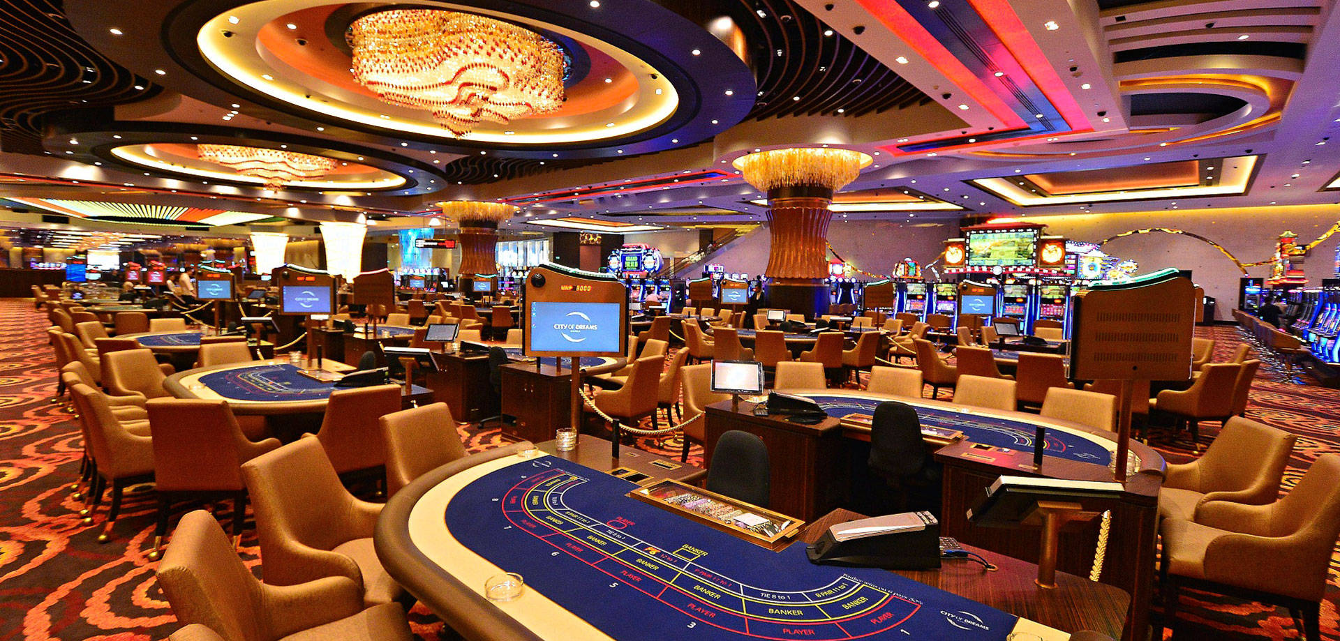 Poker tables, extravagant hotel, sophisticated poker table, Full HD Desktop Wallpaper