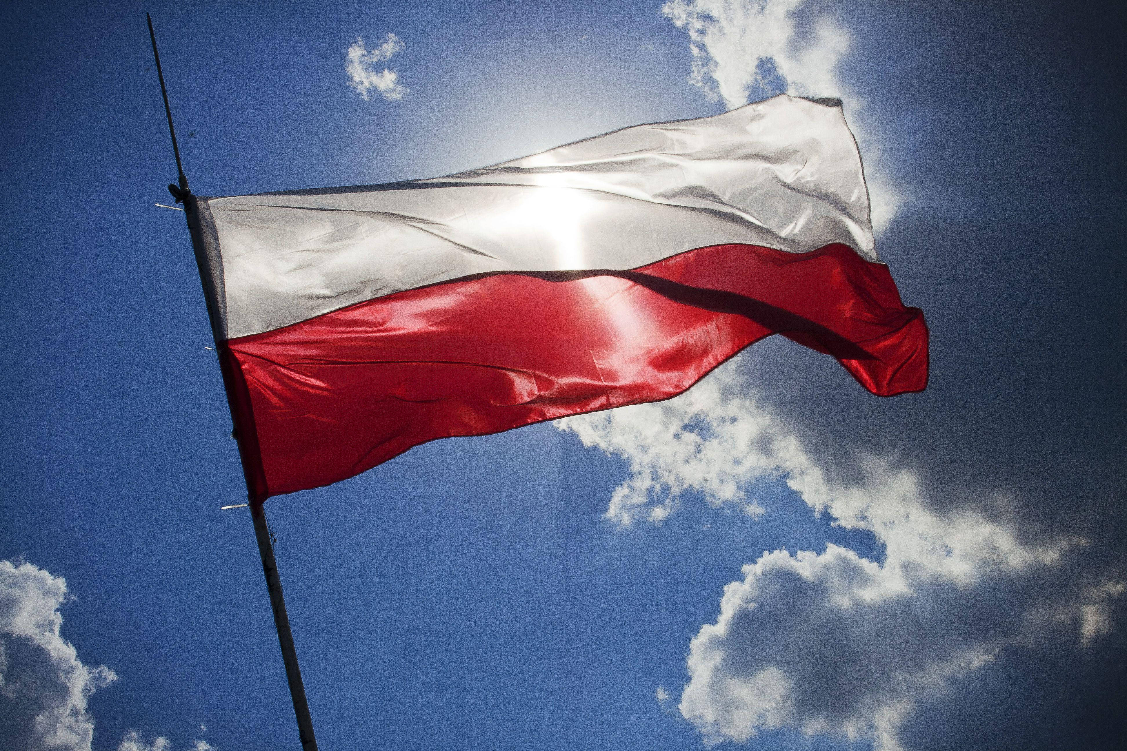 Poland flag, red and white stripes, bright blue sky, 4K Desktop Wallpaper