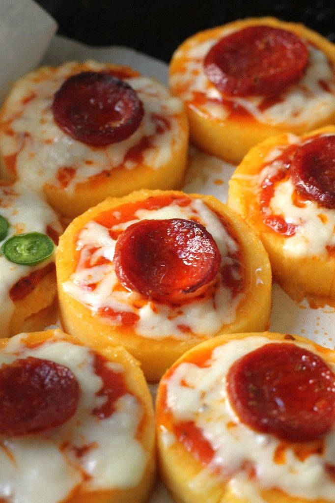 Pizzetta Polenta Bites, mini pepperoni pizza rolls, melted cheese, SD Phone Wallpaper