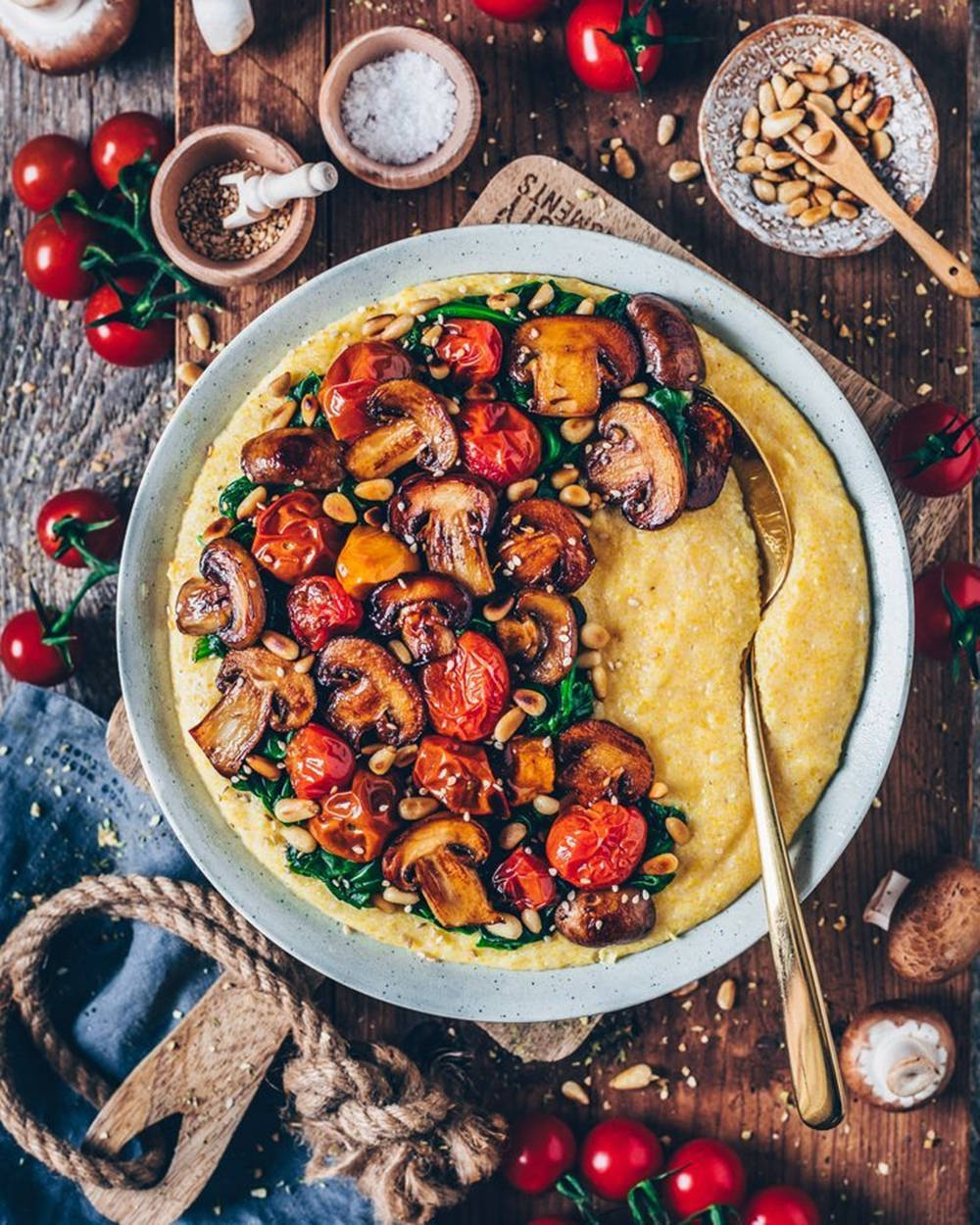 cherry tomato ragout, creamy polenta, roasted mushrooms, SD Phone Wallpaper