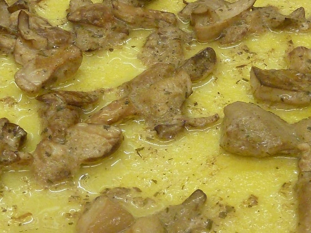 polenta dish, sizzling mushrooms, golden butter sauce, SD Desktop Wallpaper