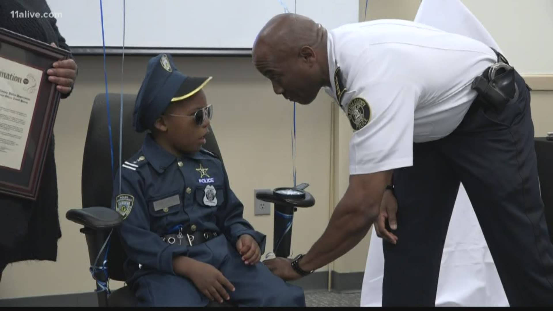 Police Officer, boy, police uniform, Full HD Desktop Wallpaper