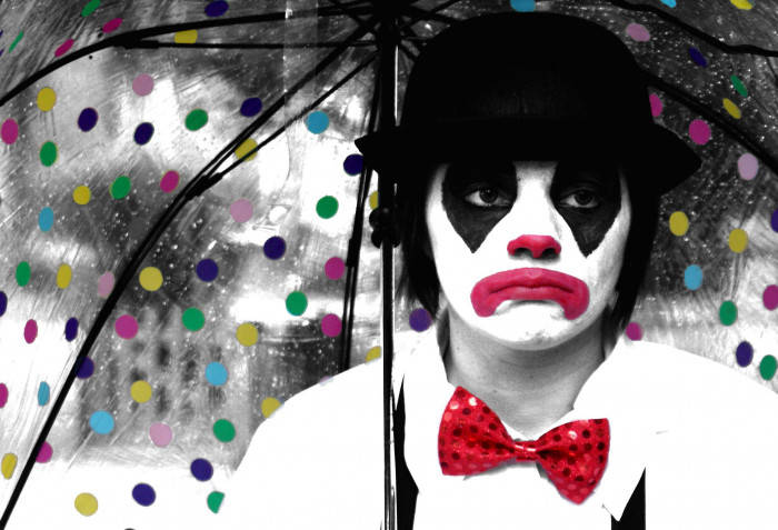 Sad Joker, black bowler hat, red sequined bowtie, SD Desktop Wallpaper