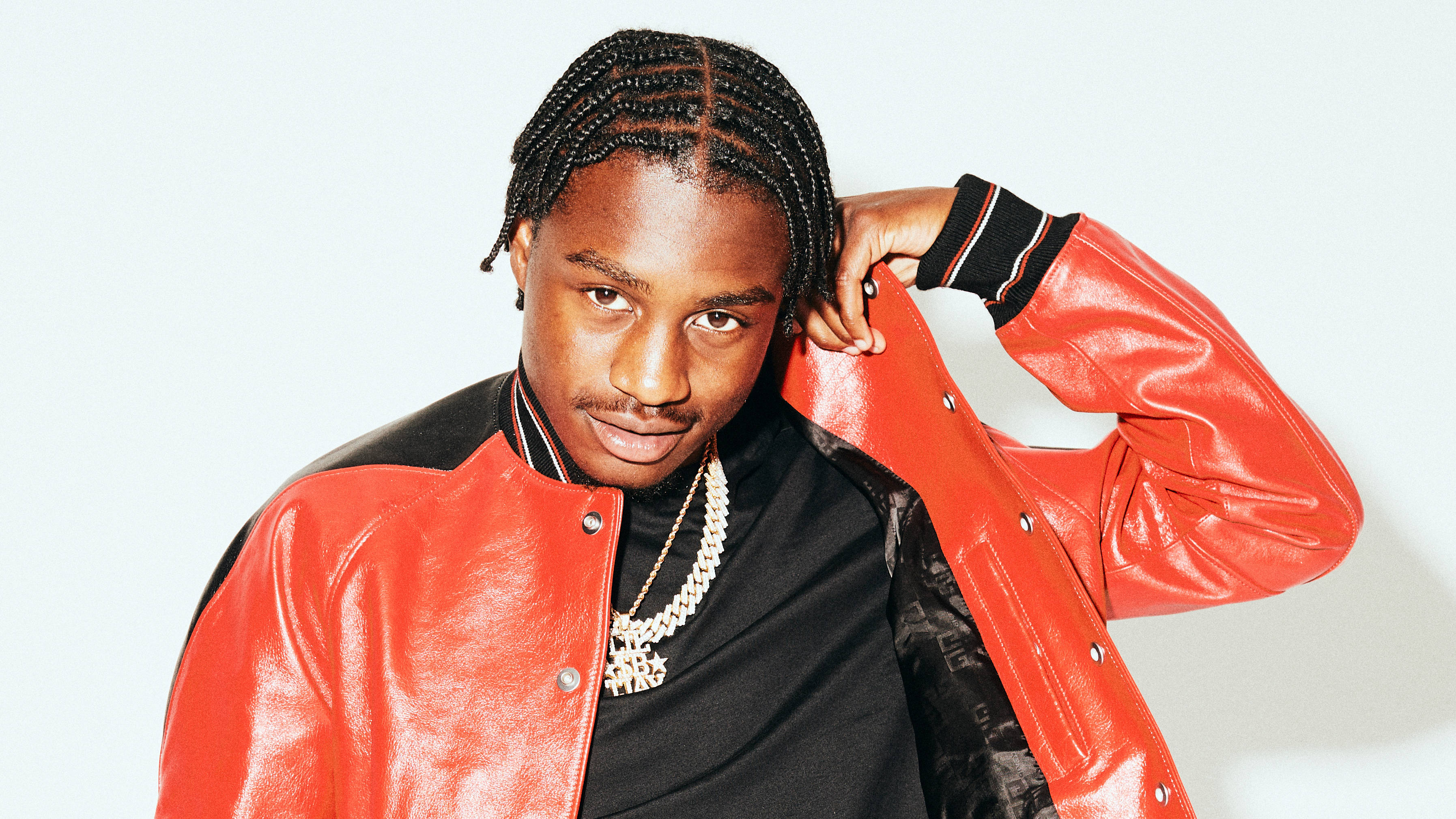Polo G, red leather jacket, gold chain, 2K Desktop Wallpaper