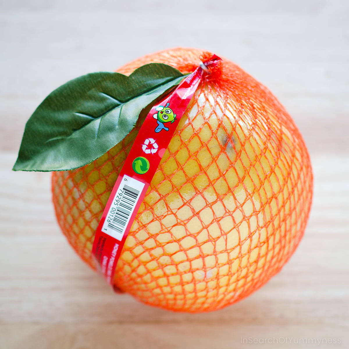 Pomelo, orange net bag, green leaf, SD Desktop Wallpaper