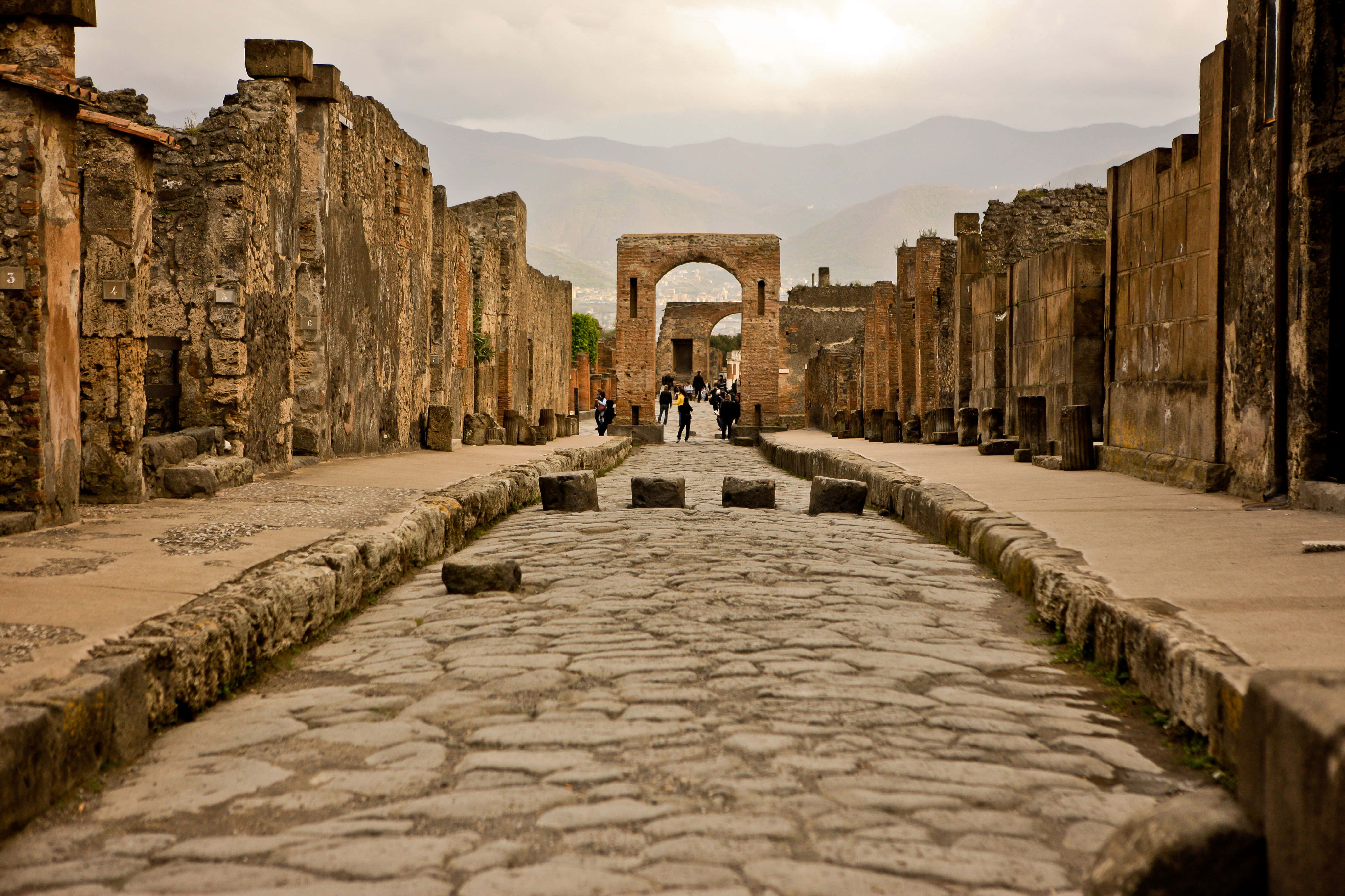 Pompeii, ancient cobblestone street, stone archway, 5K Desktop Wallpaper