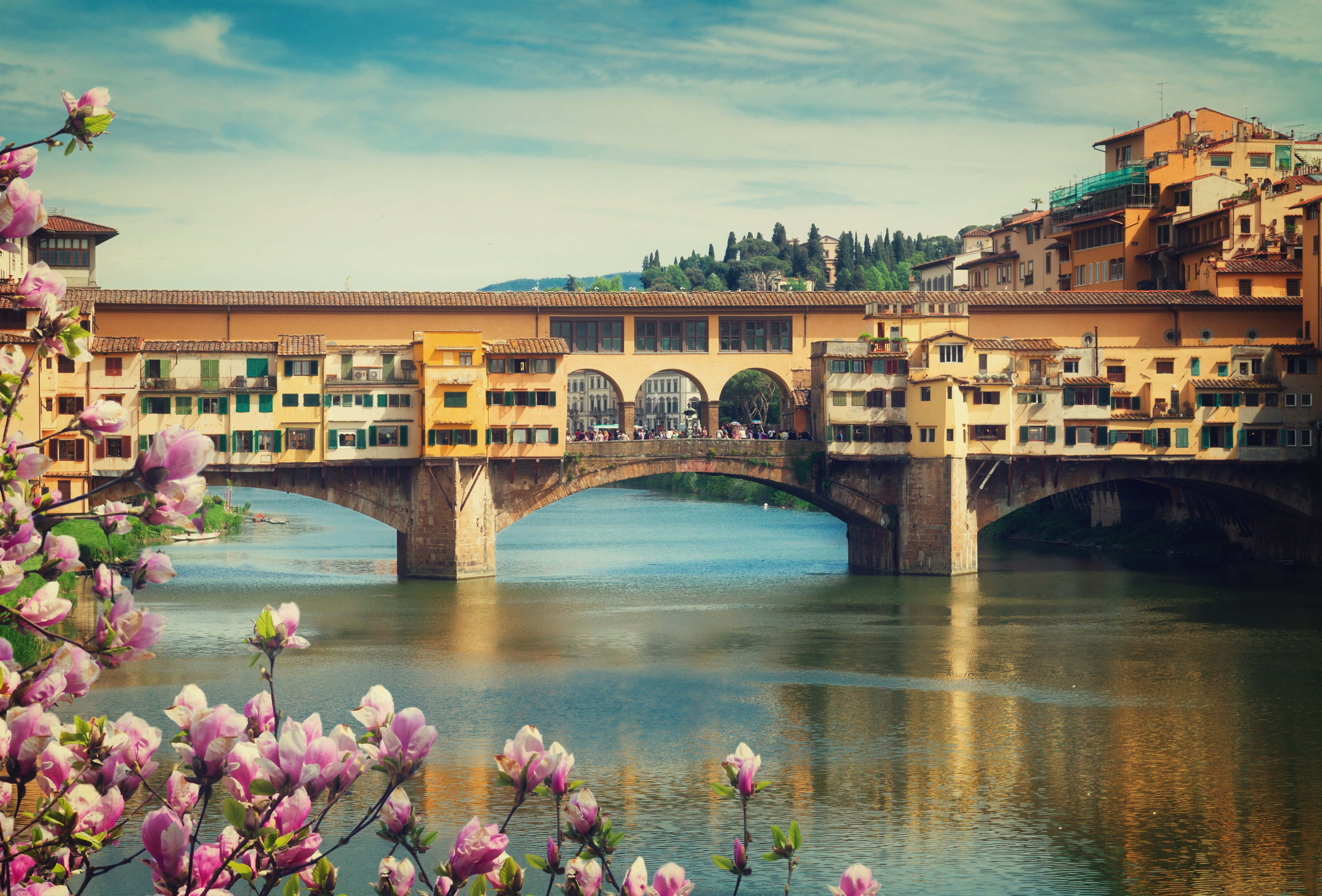 Ponte Vecchio, stone bridge, arched walkways, 4K Desktop Wallpaper