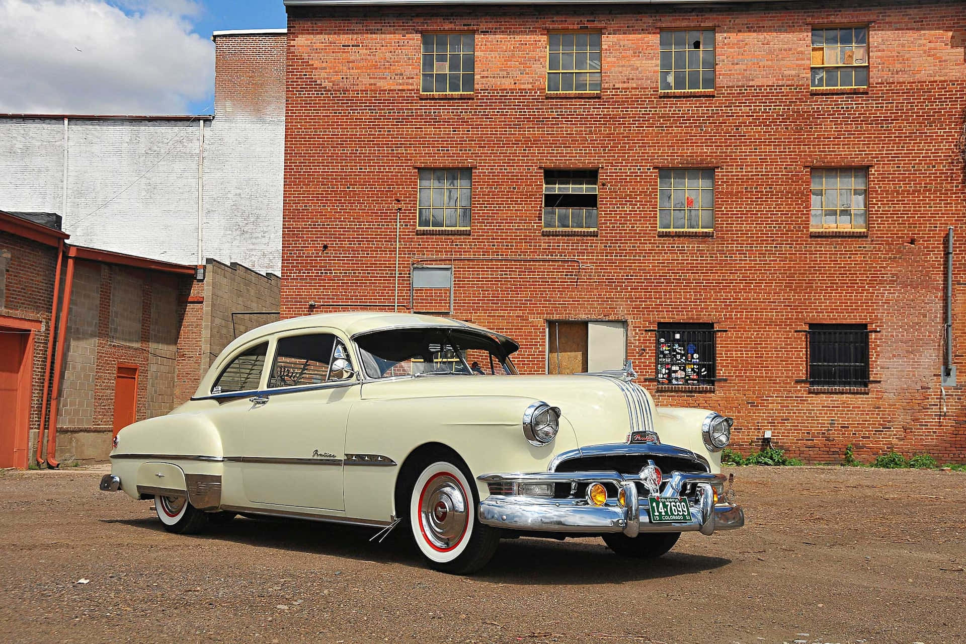 Pontiac Chieftain, cream, chrome accents, Full HD Desktop Wallpaper