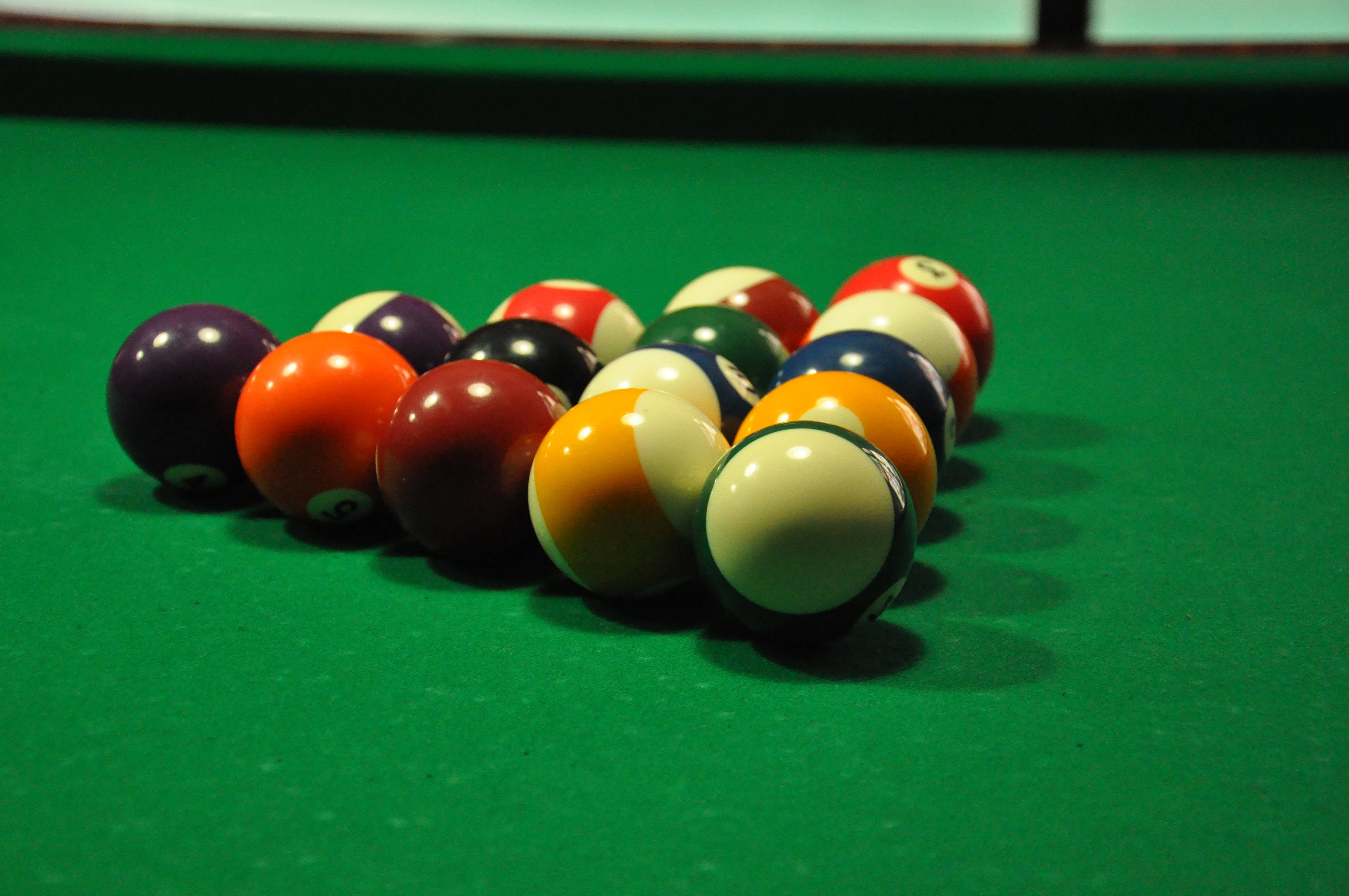billiard balls, triangle, green felt pool table, 4K Desktop Wallpaper