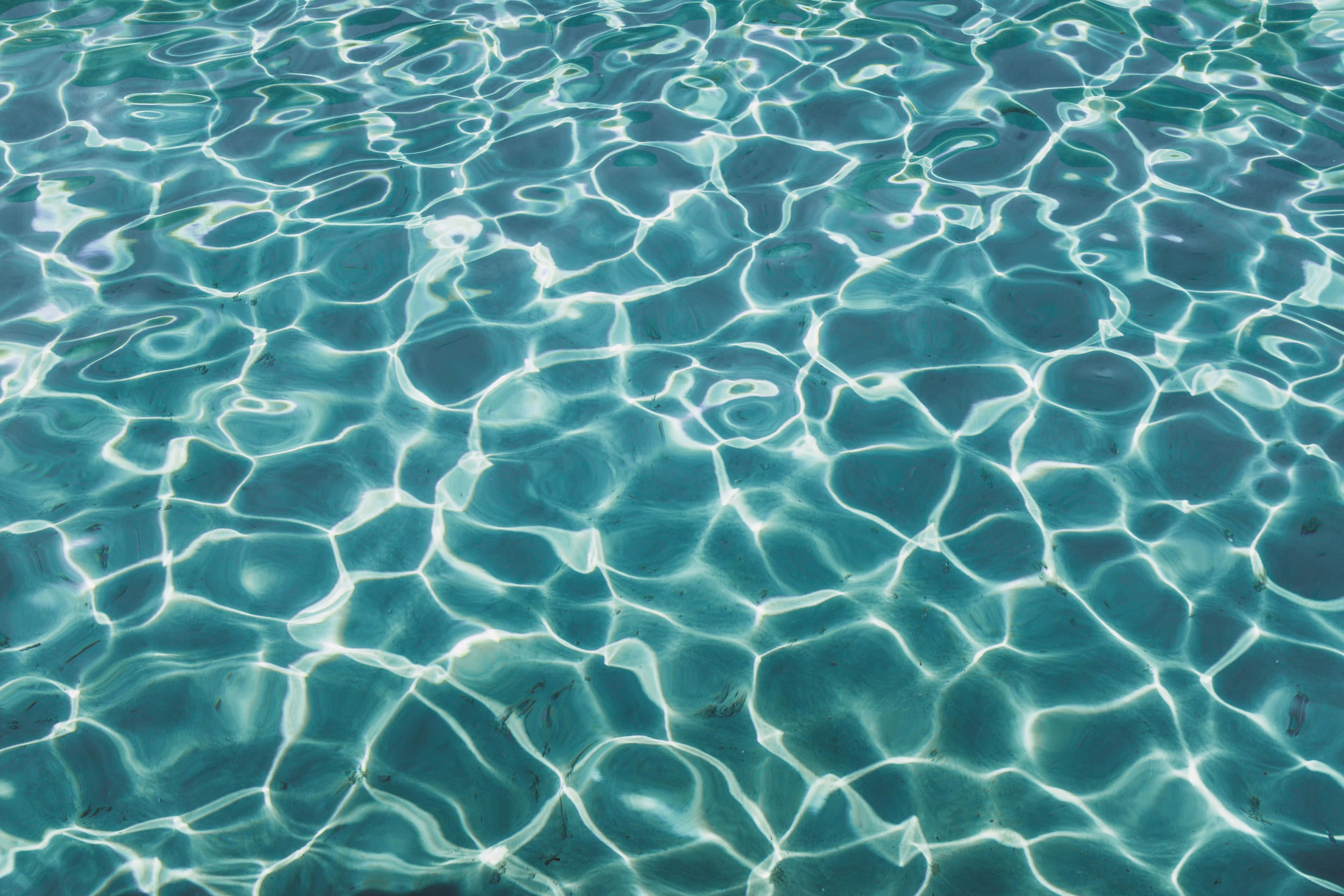 blue green pool water, turquoise water, sunlight, 4K Desktop Wallpaper