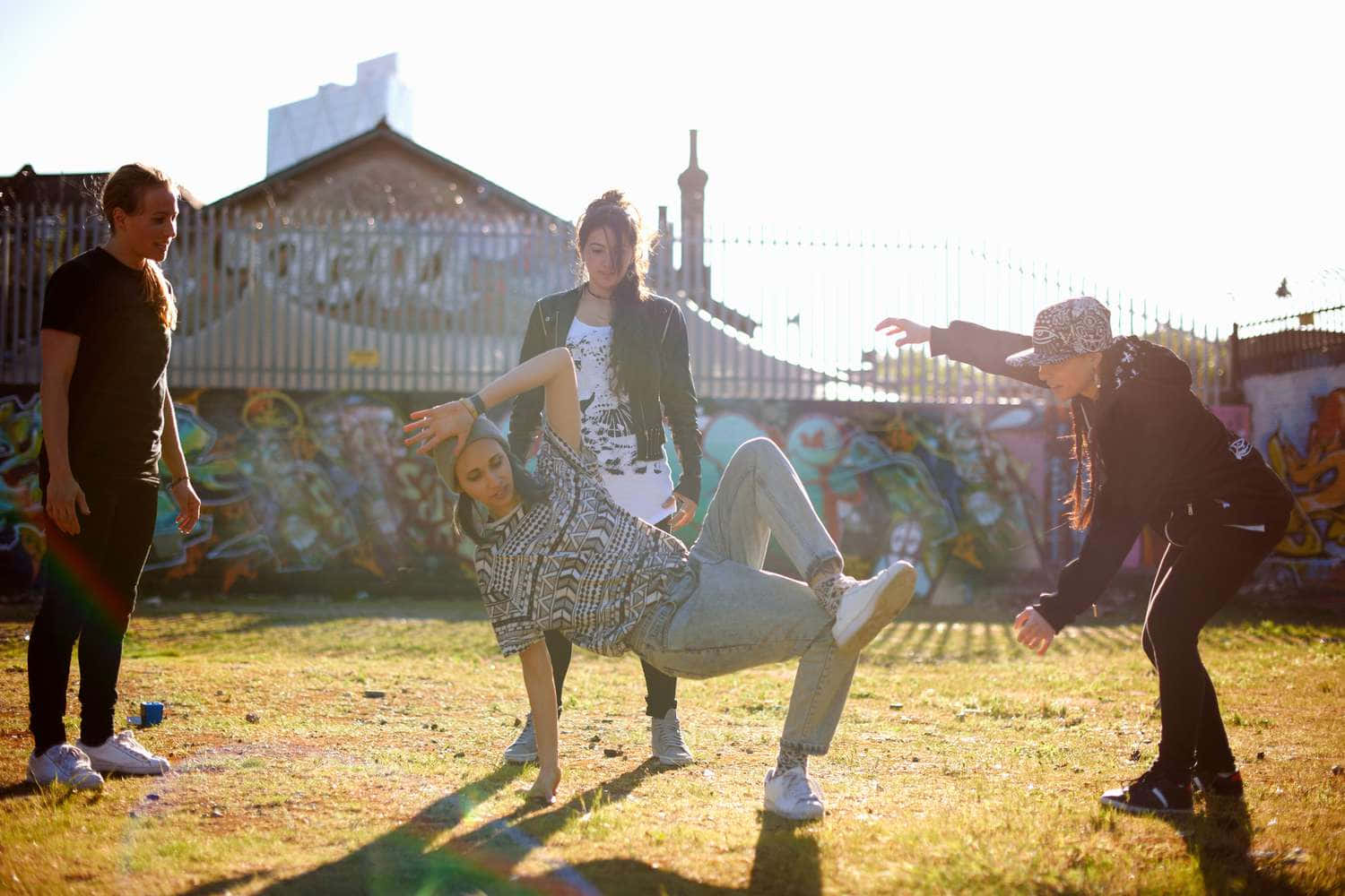 Popping, breakdancing, urban park, HD Desktop Wallpaper