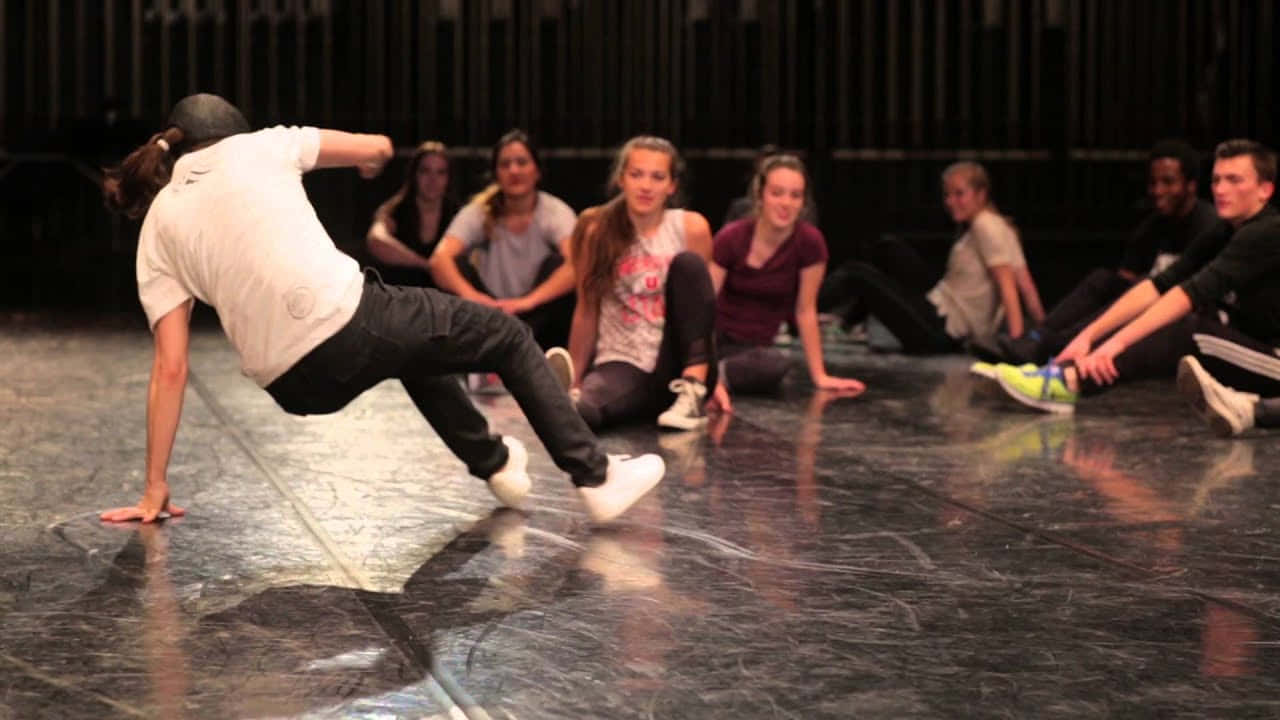 Popping, breakdance move, reflective stage floor, HD Desktop Wallpaper