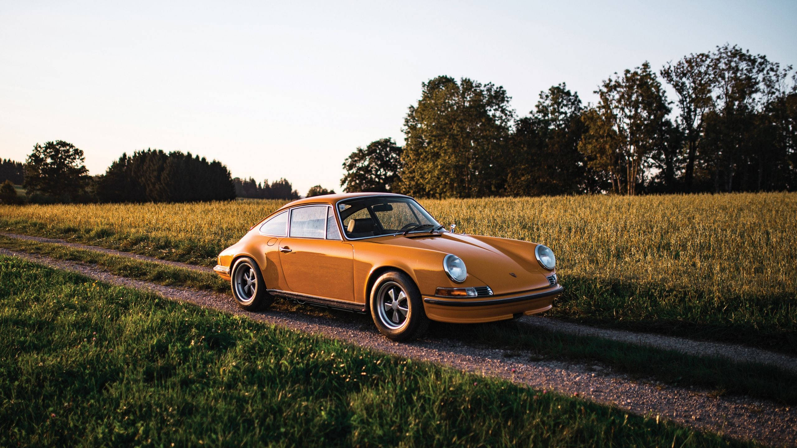 Porsche 911, vintage orange, gravel road, 2K Desktop Wallpaper
