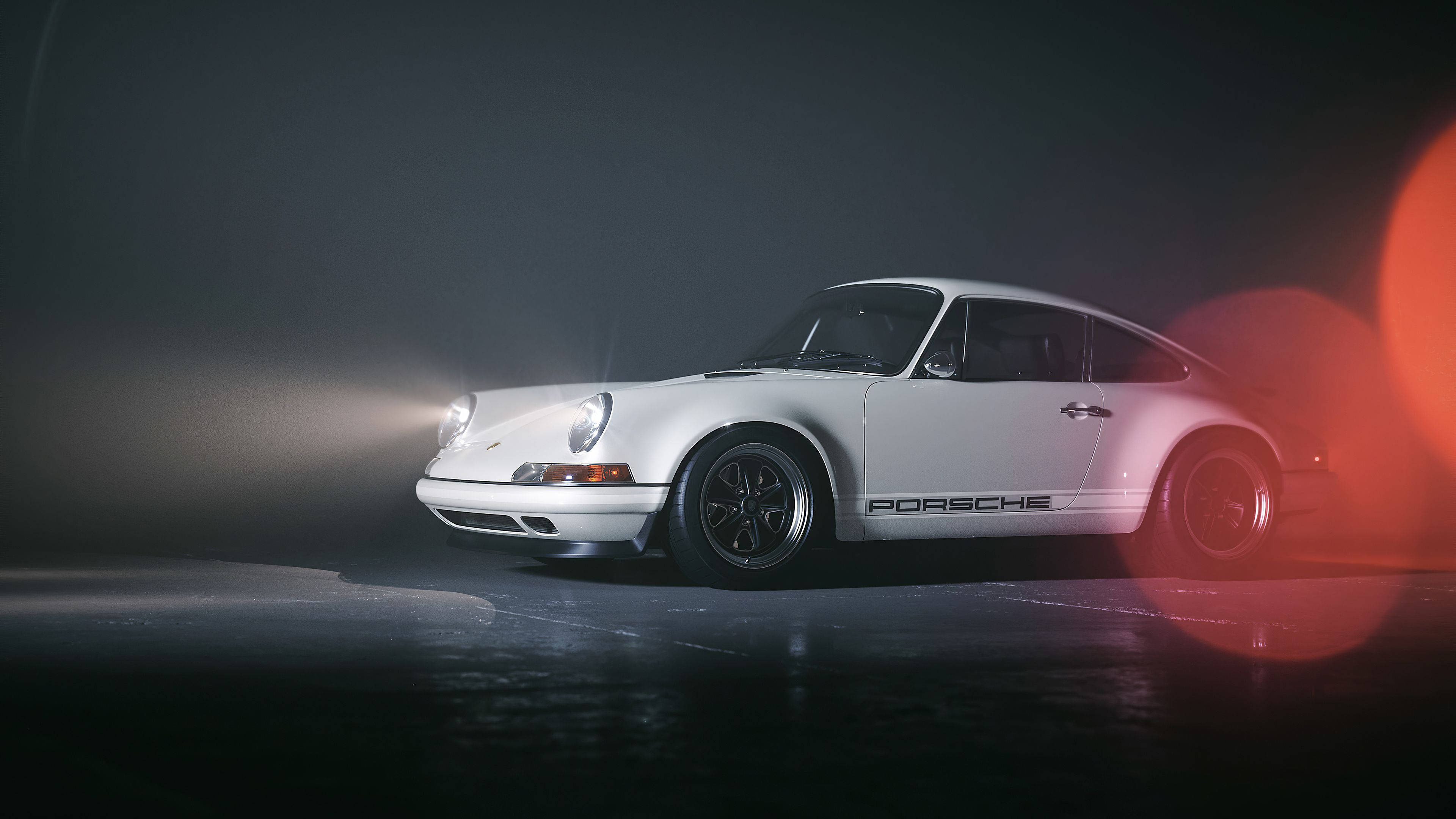 Porsche 911, clean white paint, studio lights, 4K Desktop Wallpaper