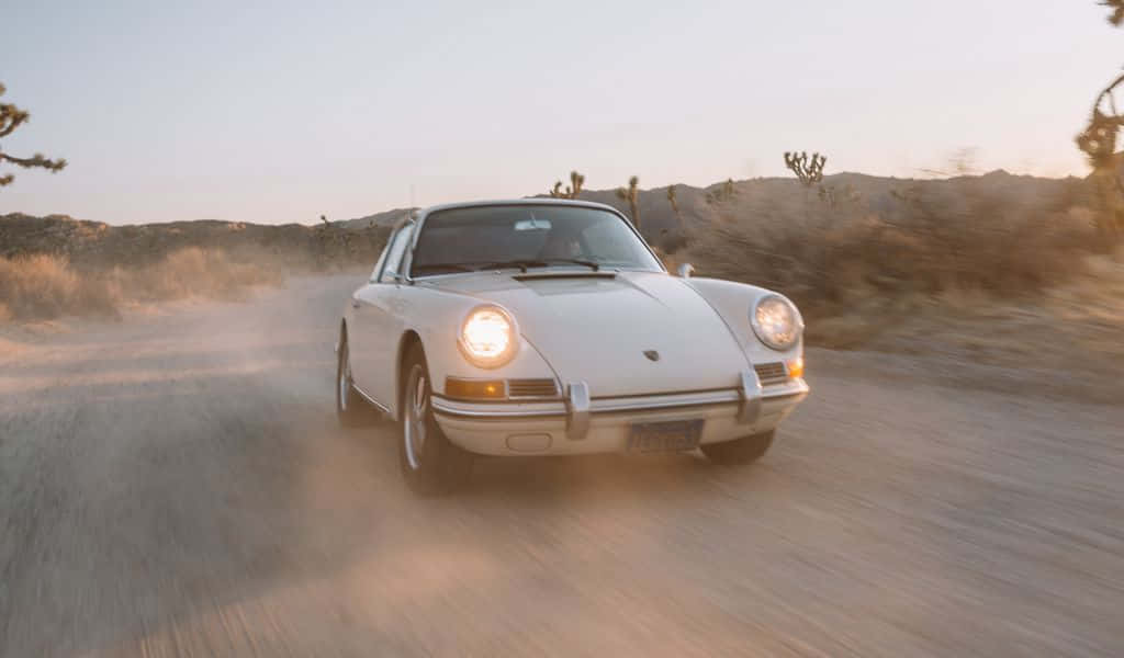 Porsche 912, white, dusty desert road, SD Desktop Wallpaper