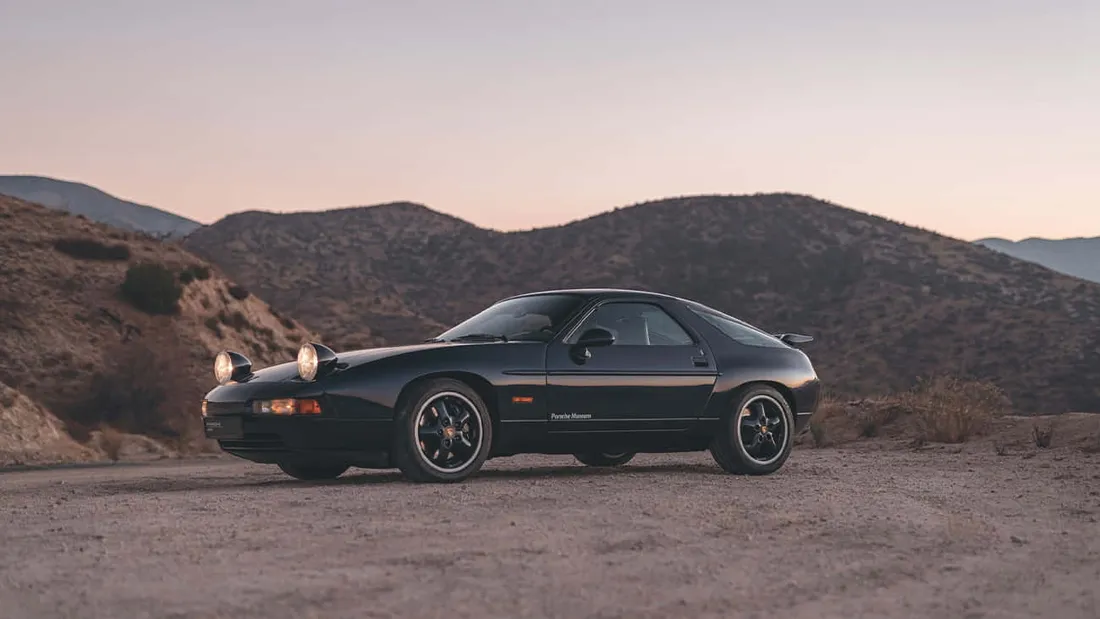 Porsche 928