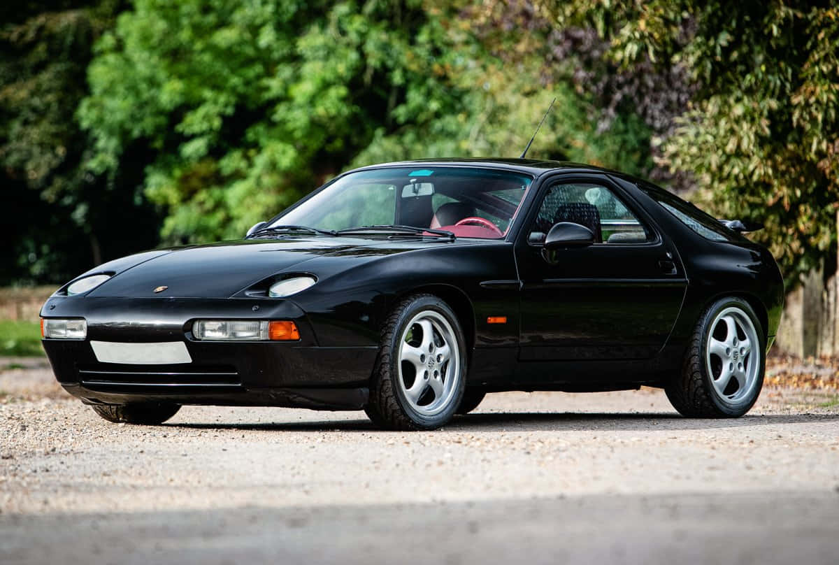 Porsche 928, black, gravel path, SD Desktop Wallpaper
