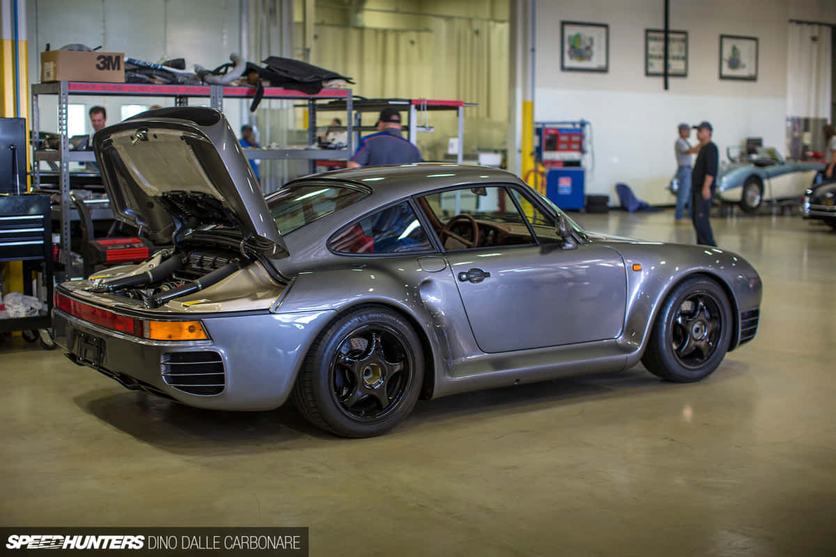 Porsche 959, silver, engine bay open, SD Desktop Wallpaper