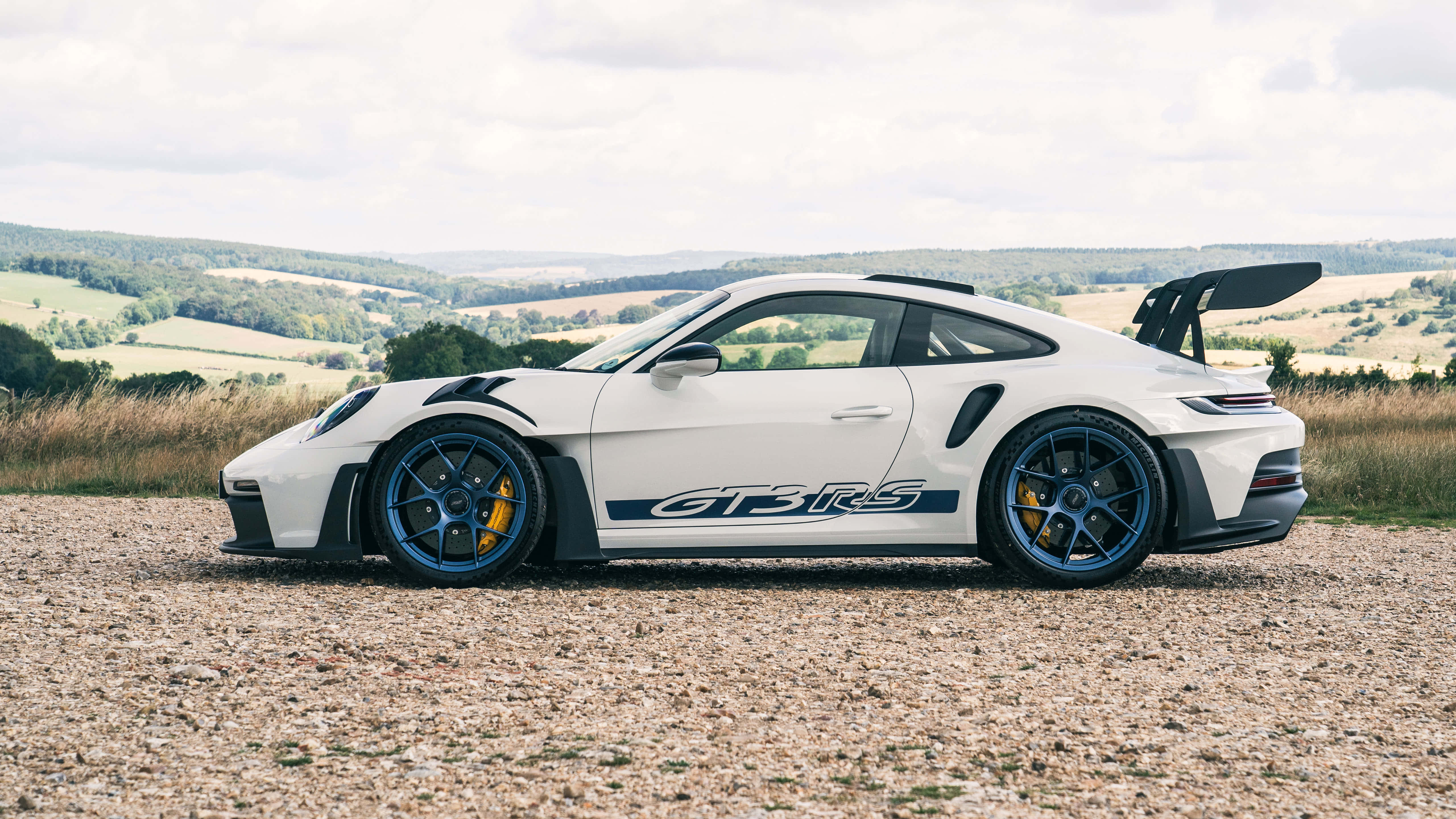 Porsche 911 GT3 RS, white, blue wheels, 5K Desktop Wallpaper