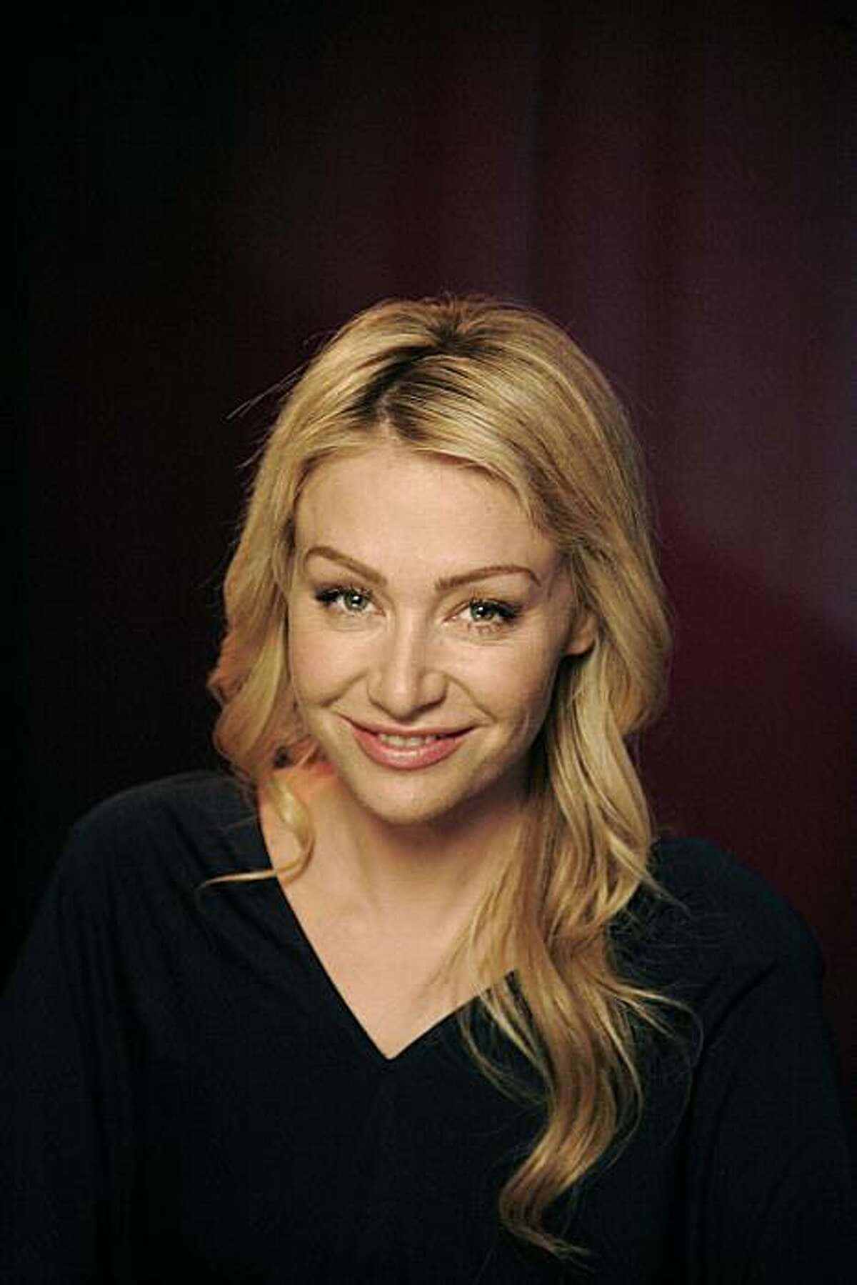 Portia de Rossi, blonde hair, dark red backdrop, HD Phone Wallpaper