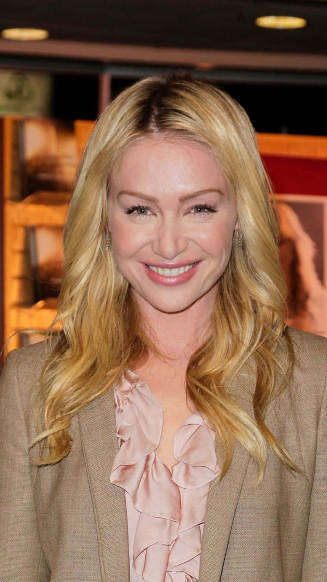 Portia de Rossi, blonde woman, wavy hair, Full HD Phone Wallpaper