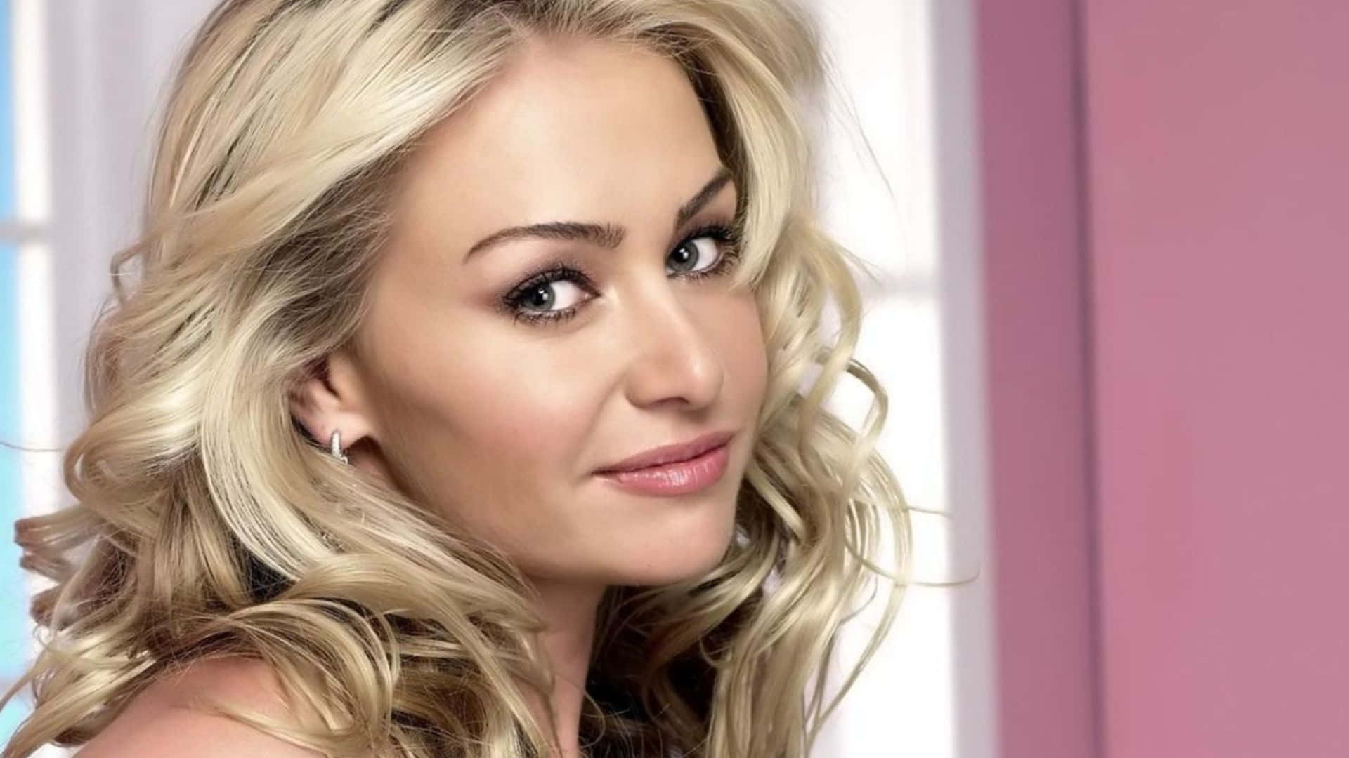 Portia De Rossi, blonde hair, wavy hair, Full HD Desktop Wallpaper