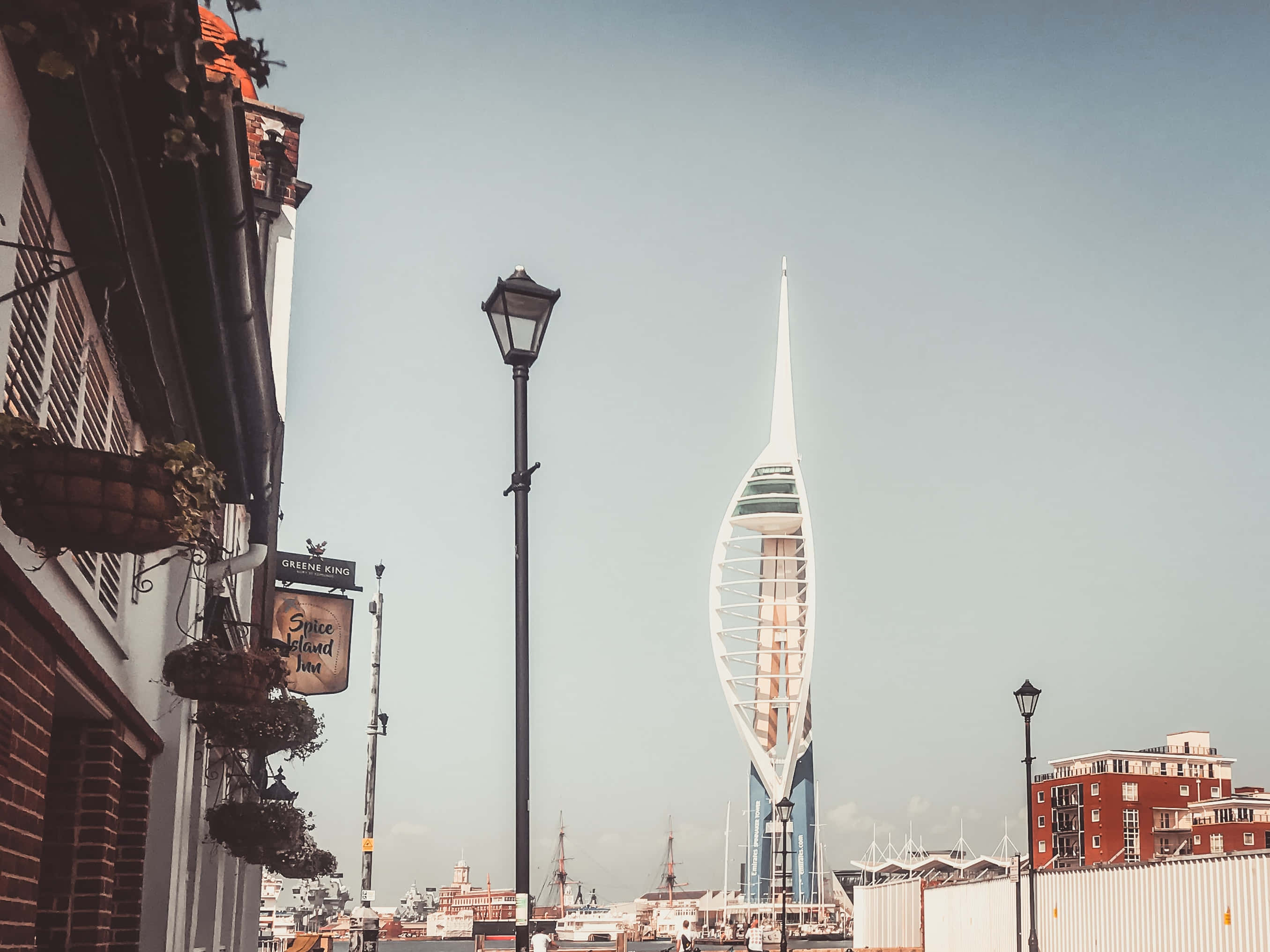 Portsmouth, United Kingdom, white spire, 2K Desktop Wallpaper