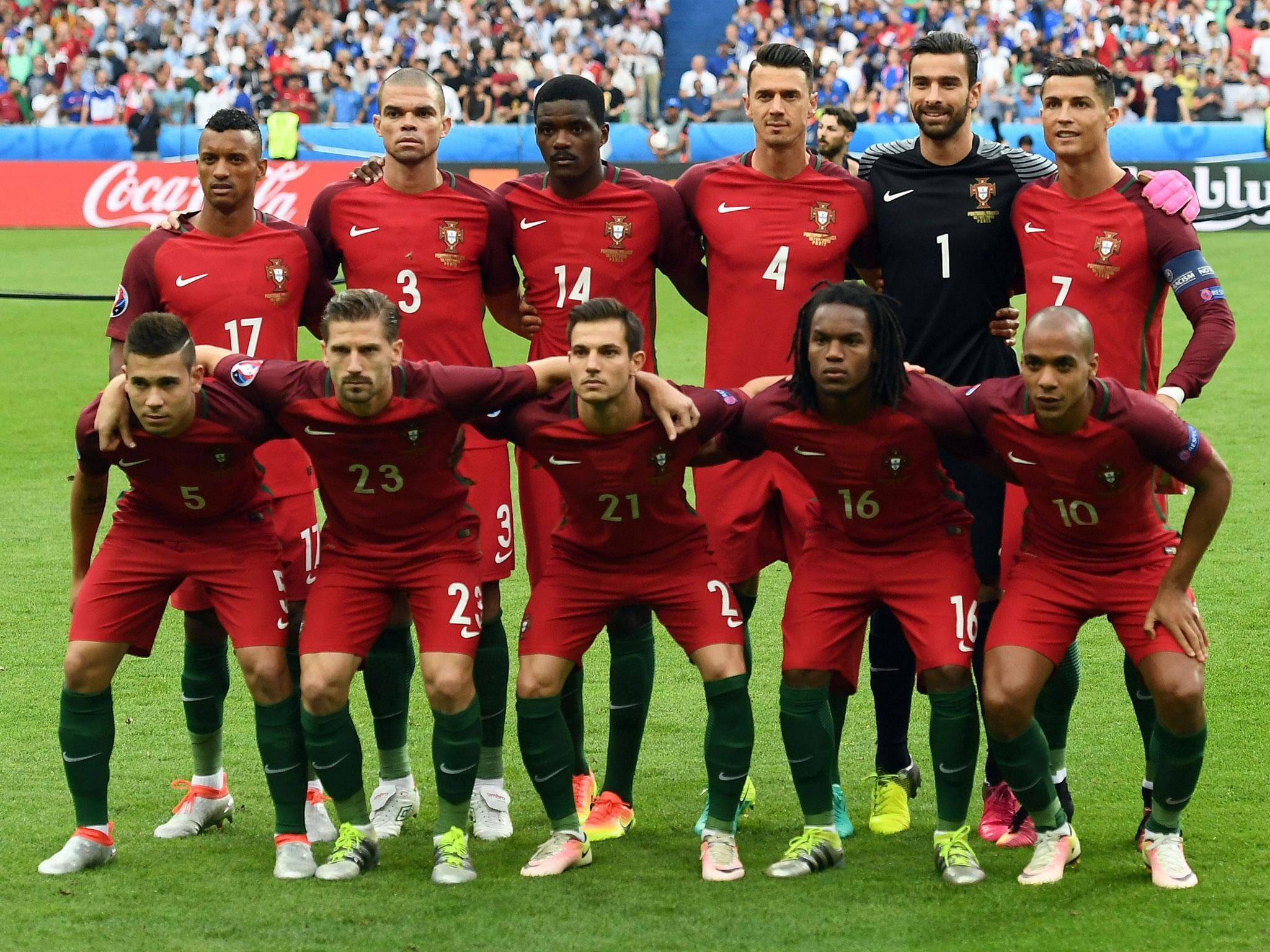 Portugal National Football Team, red jerseys, vibrant green pitch, Full HD Desktop Wallpaper