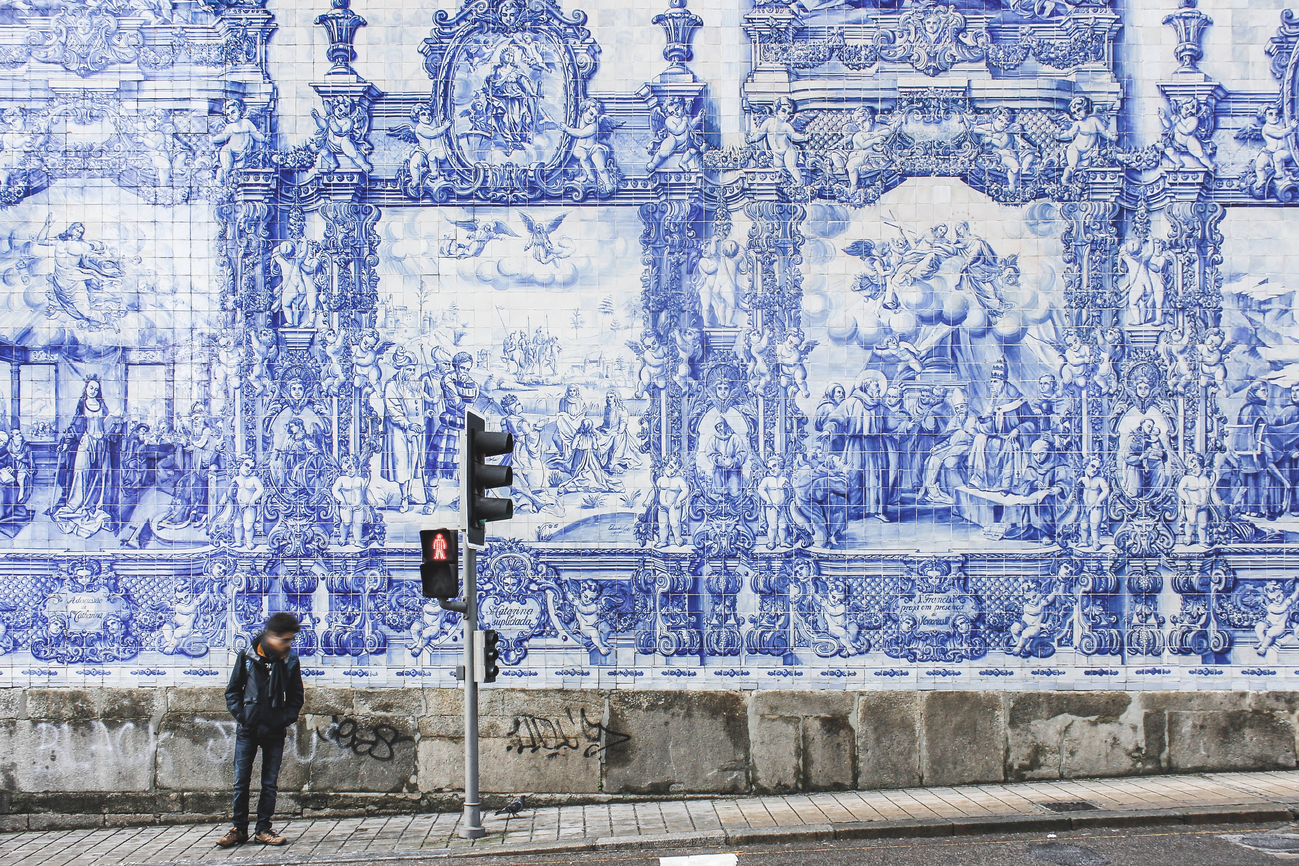 Portugal, azulejo tile work, blue and white tiled wall, 4K Desktop Wallpaper