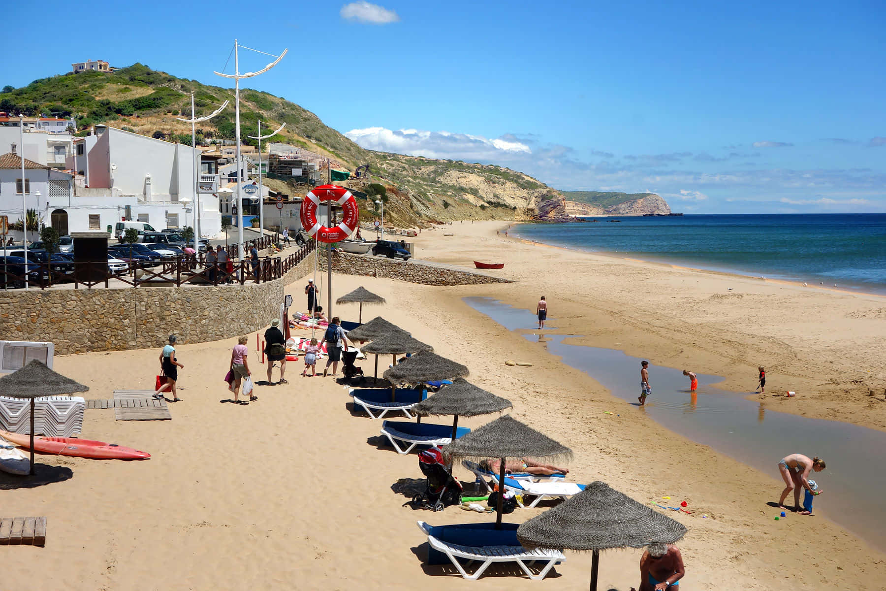 Portuguese Beach, sunny beach scene, straw umbrellas, HD Desktop Wallpaper