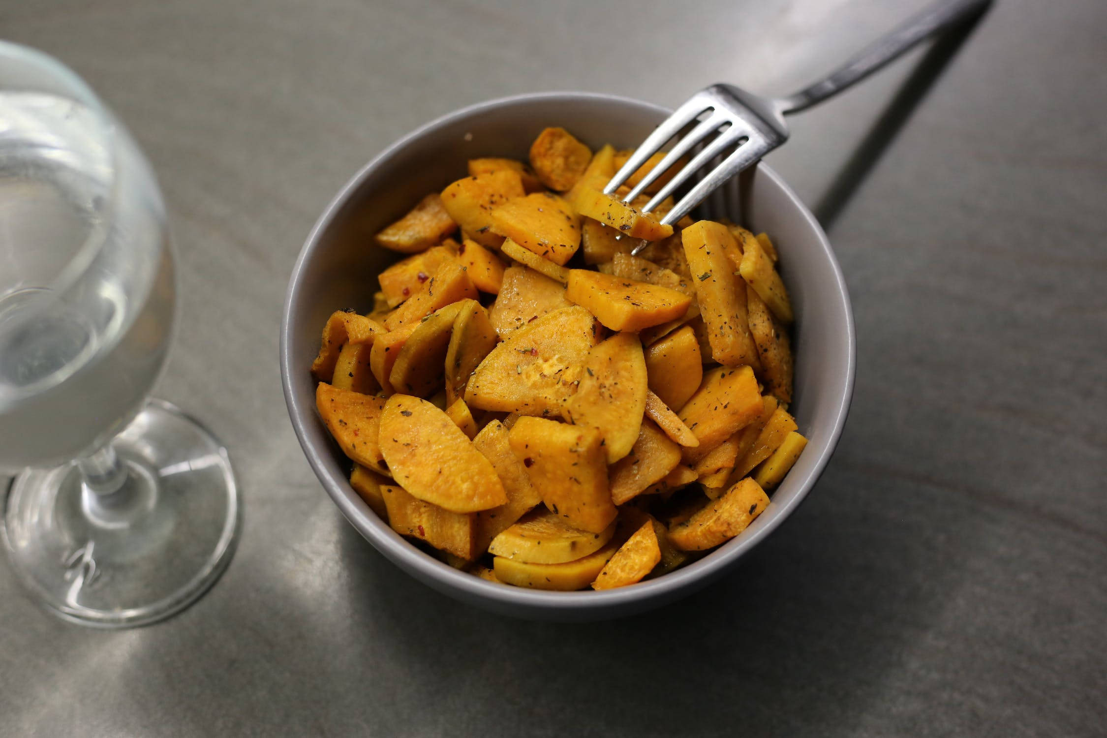 fried sweet potato, bowl, roasted sweet potato slices, Full HD Desktop Wallpaper
