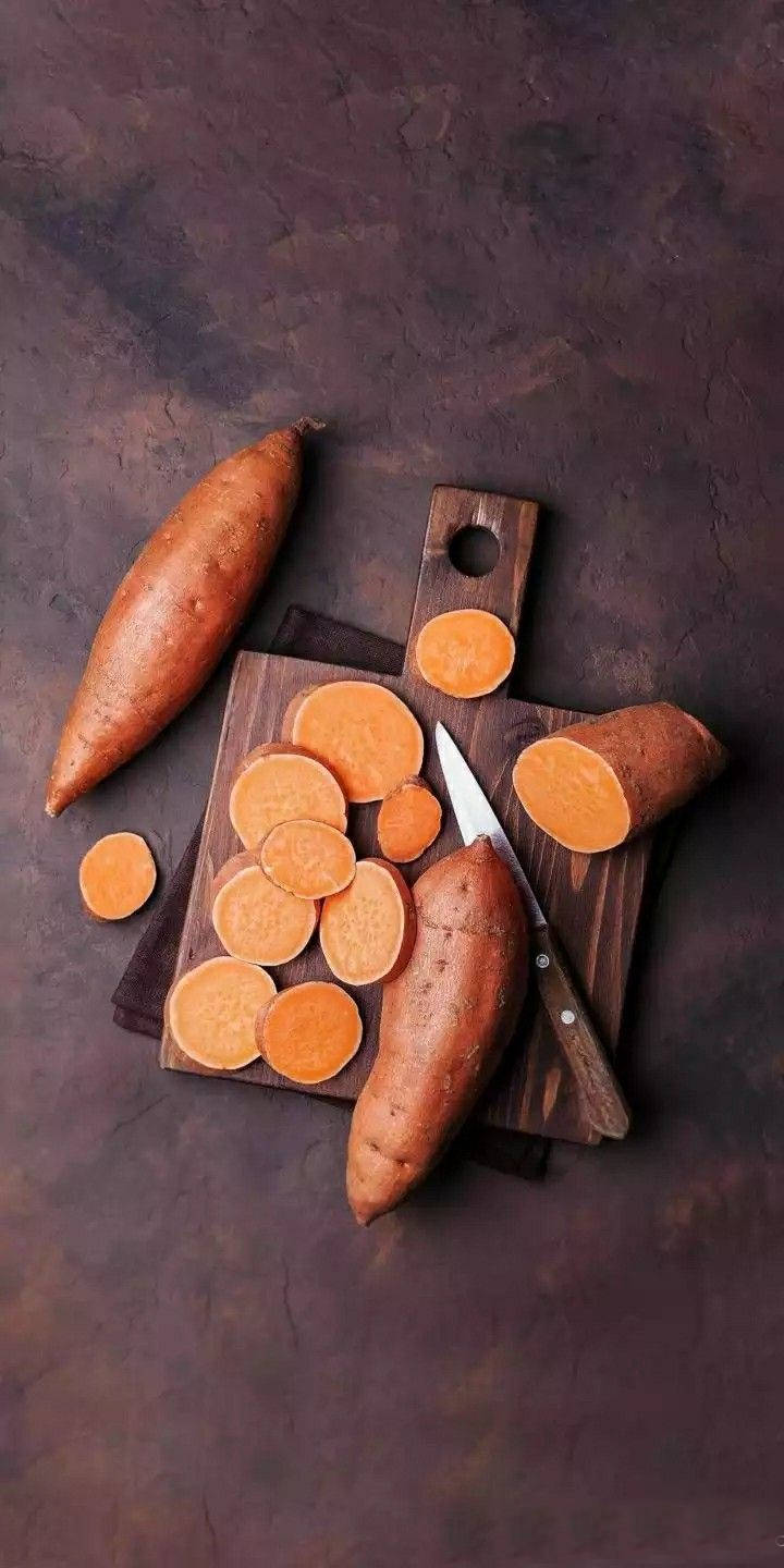 sweet potato knife, wooden cutting board, dark textured background, HD Phone Wallpaper