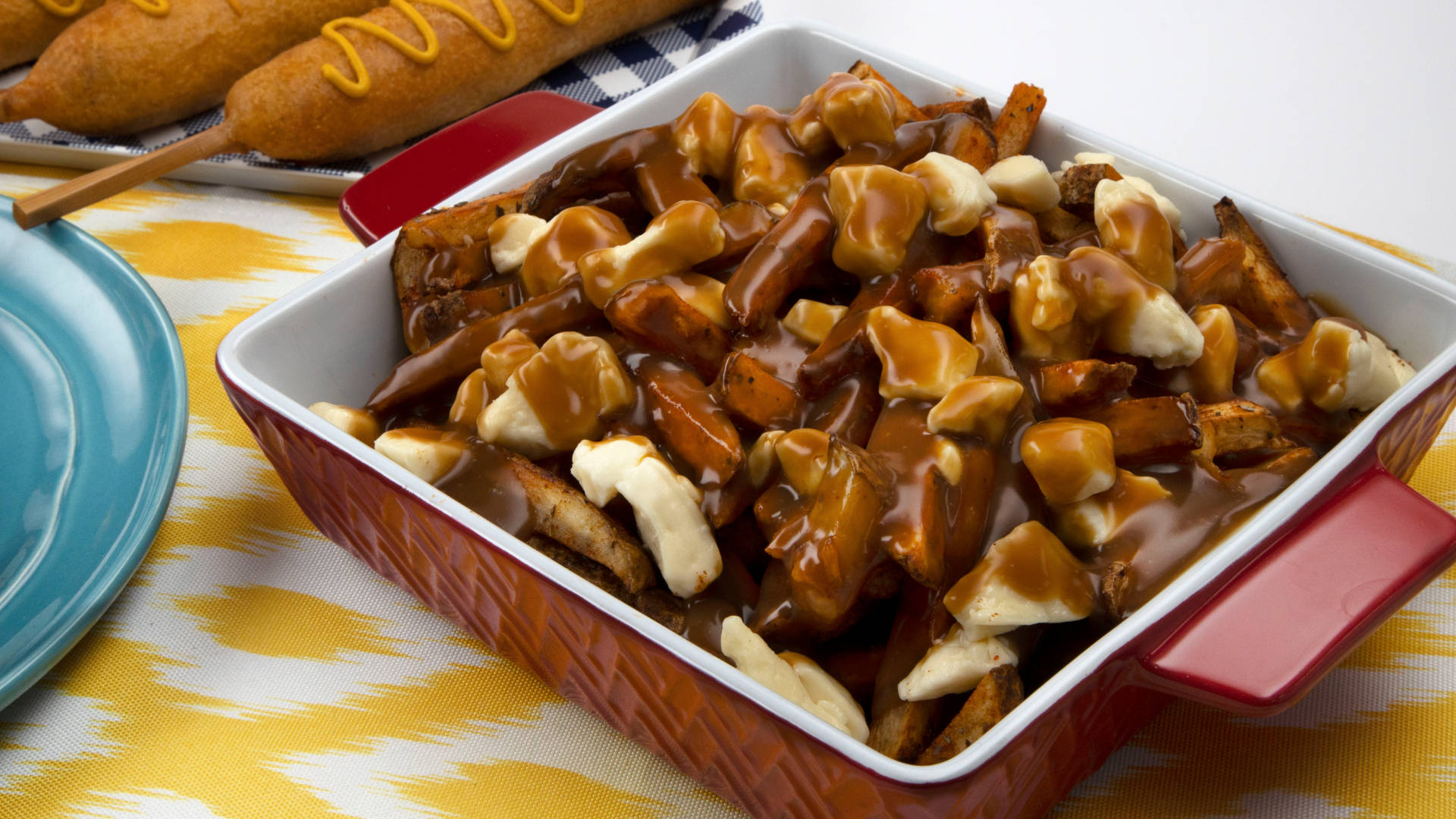 red ceramic dish, golden fries, rich brown gravy, Full HD Desktop Wallpaper