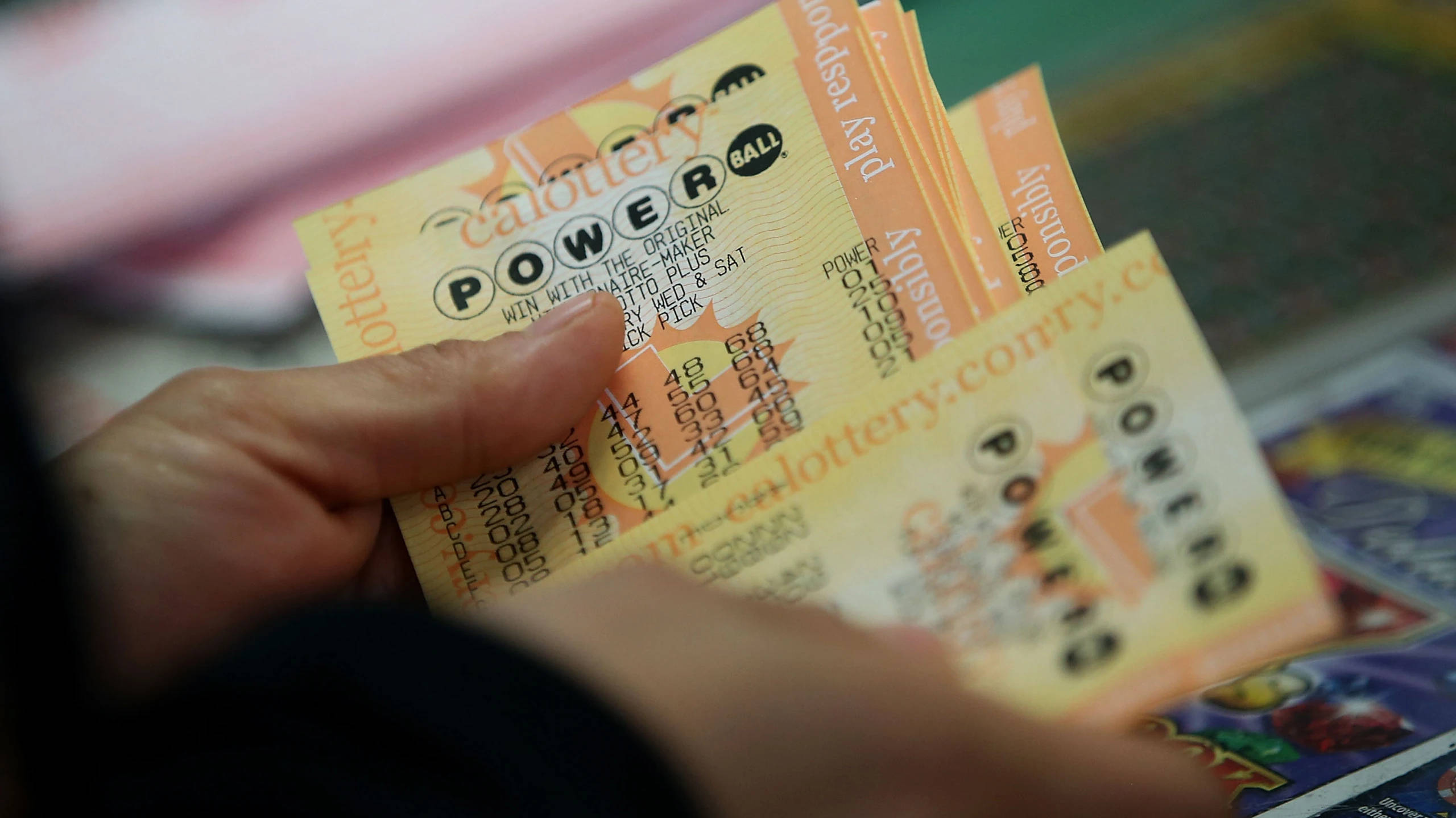 Powerball, yellow, lottery tickets, 2K Desktop Wallpaper