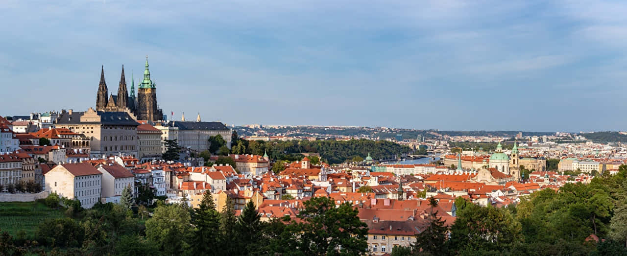 Prague Castle, red-roofed cityscape, clear blue sky, HD Desktop Wallpaper