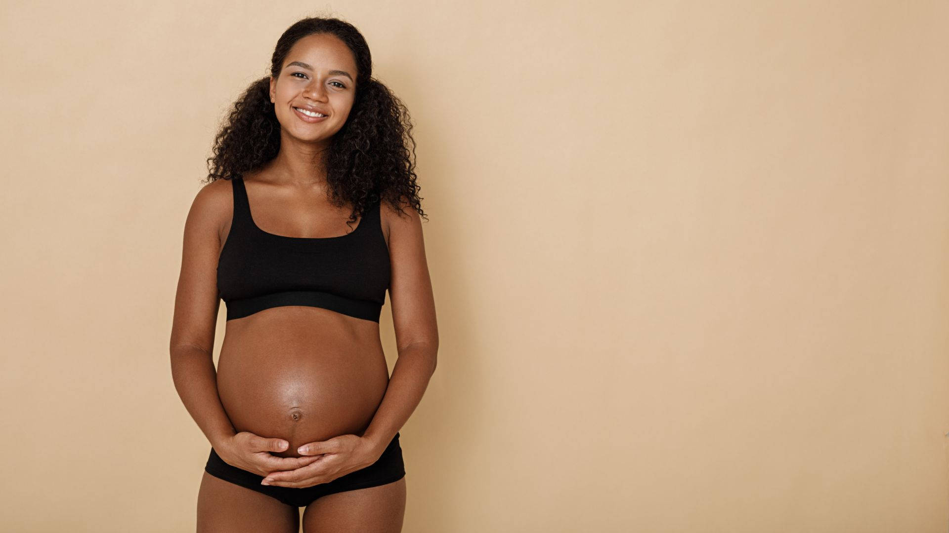 beige, studio backdrop, pregnant woman, Full HD Desktop Wallpaper