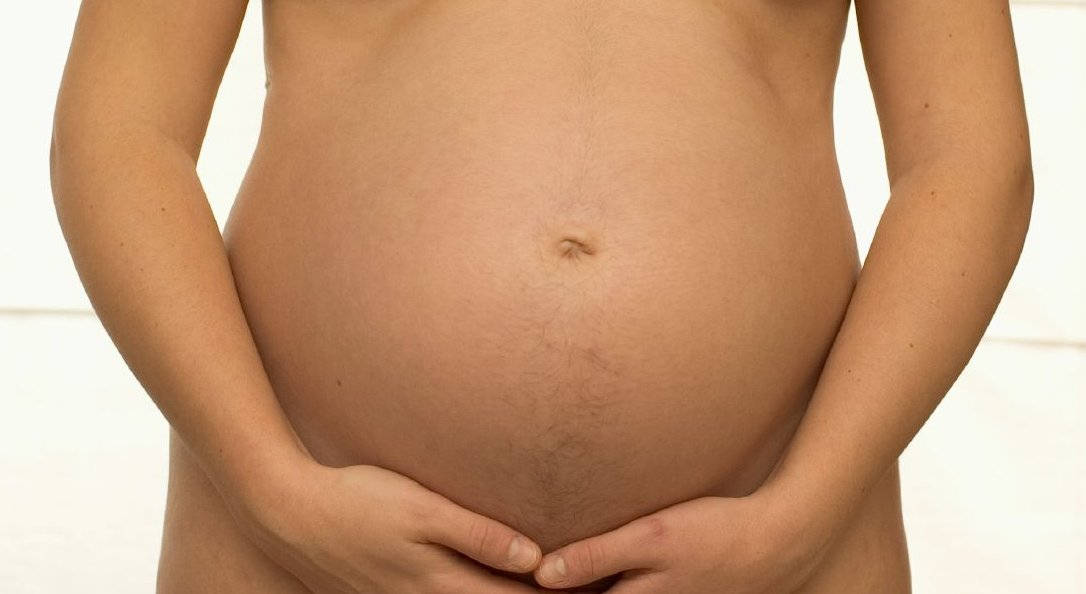 pregnant belly, white background, hands, SD Desktop Wallpaper