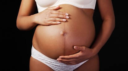 pregnant woman, baby bump, stark black background, SD Desktop Wallpaper