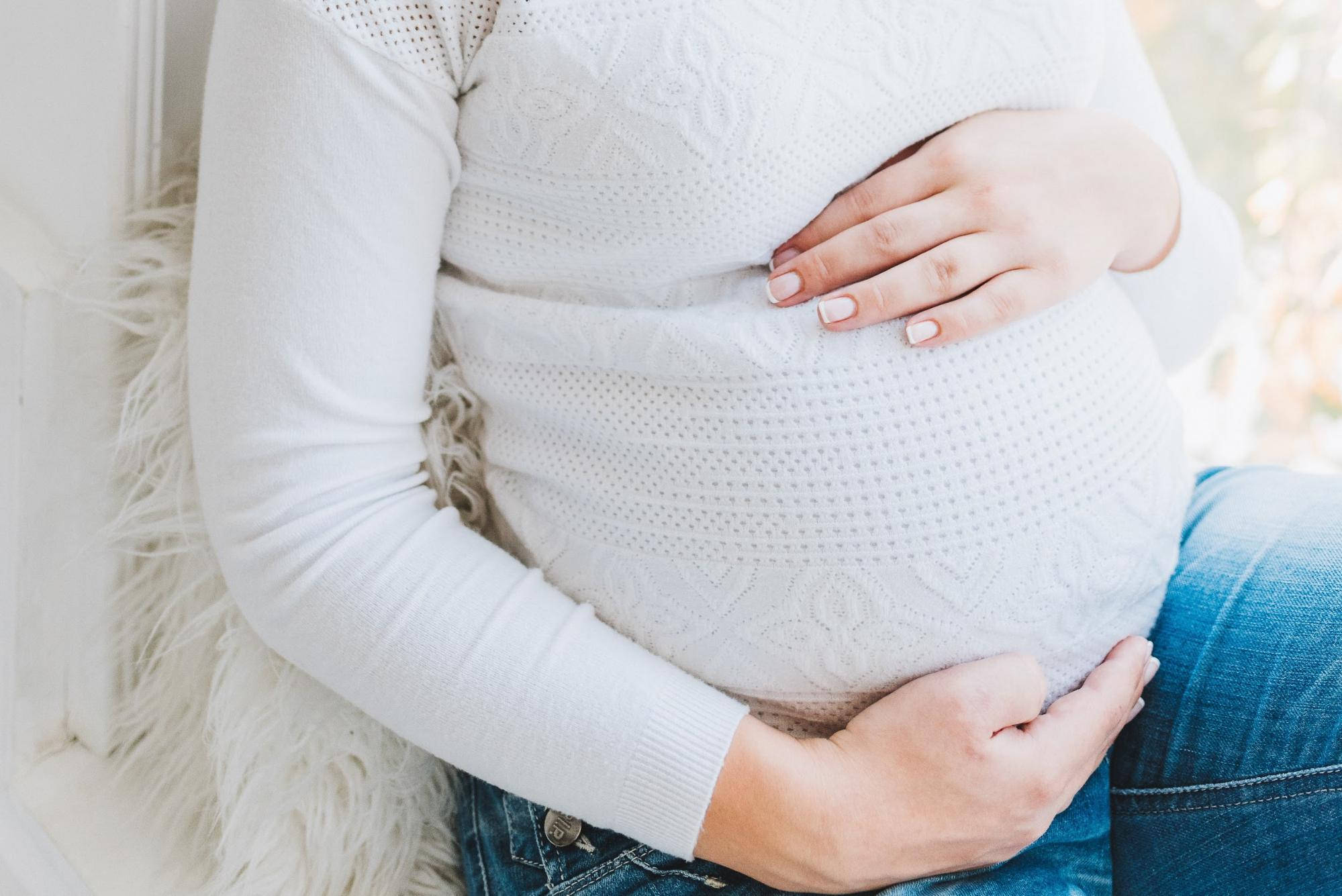 pregnant belly, white sweater, jeans, Full HD Desktop Wallpaper
