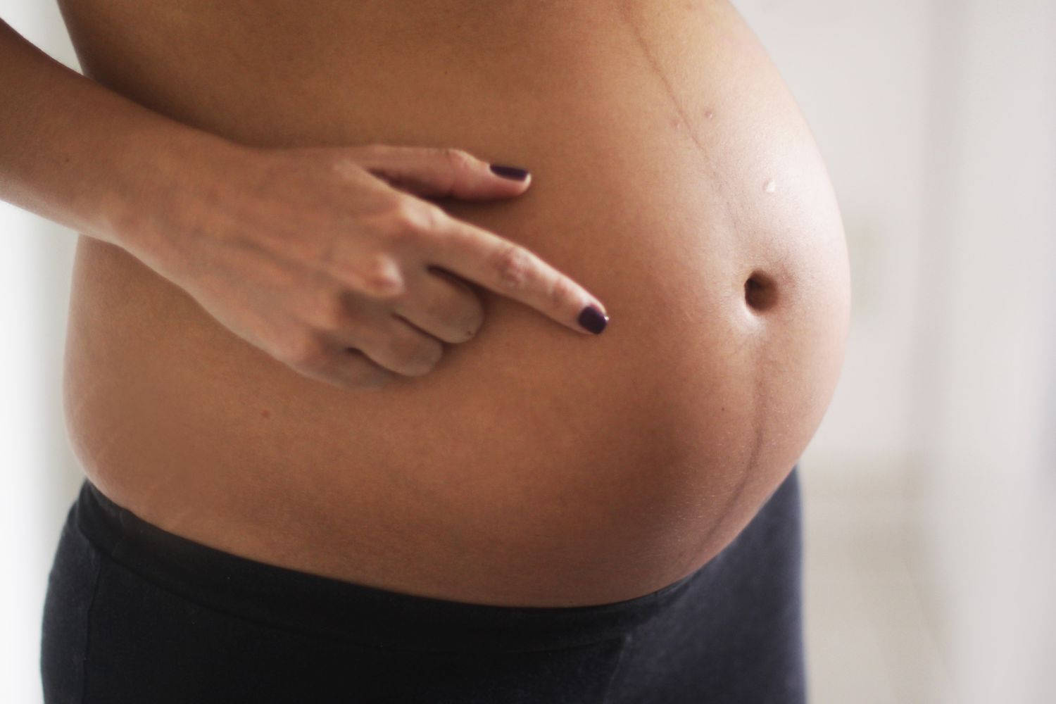 Pregnant Belly, hand, soft white background, HD Desktop Wallpaper