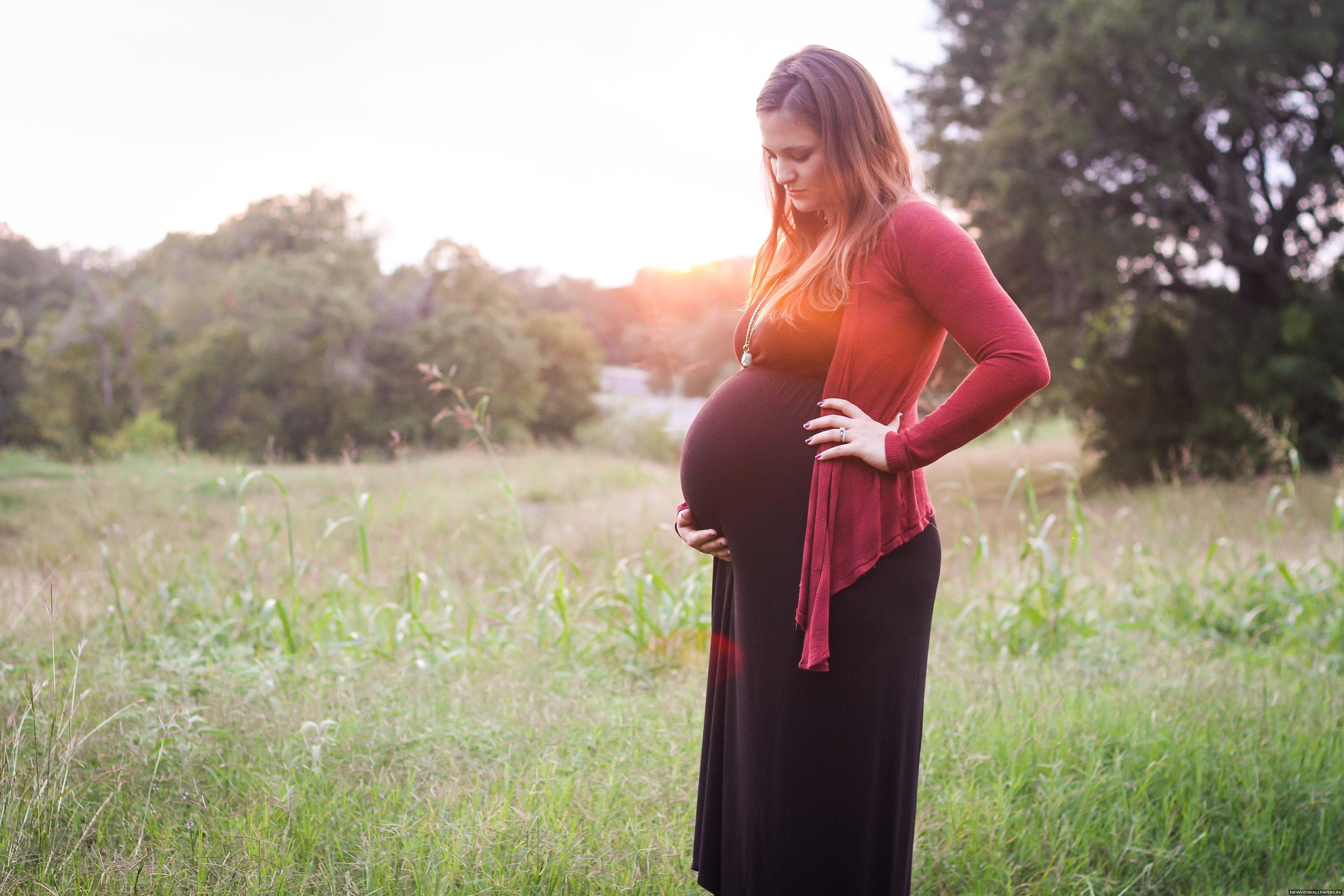 red cardigan, grassy field, golden hour, 5K Desktop Wallpaper
