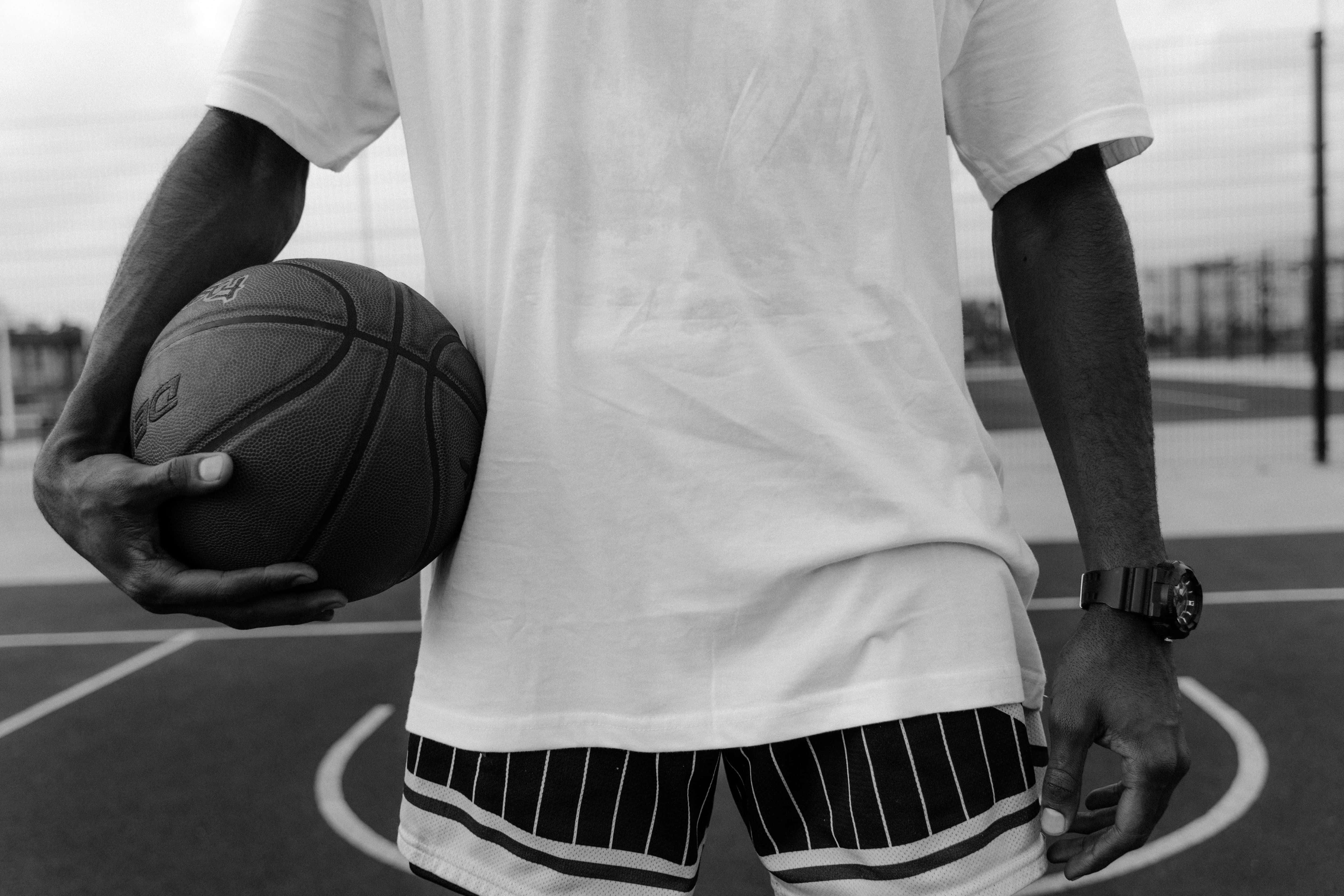 Basketball Court Ready Player B W, white tshirt, striped shorts, 4K Desktop Wallpaper